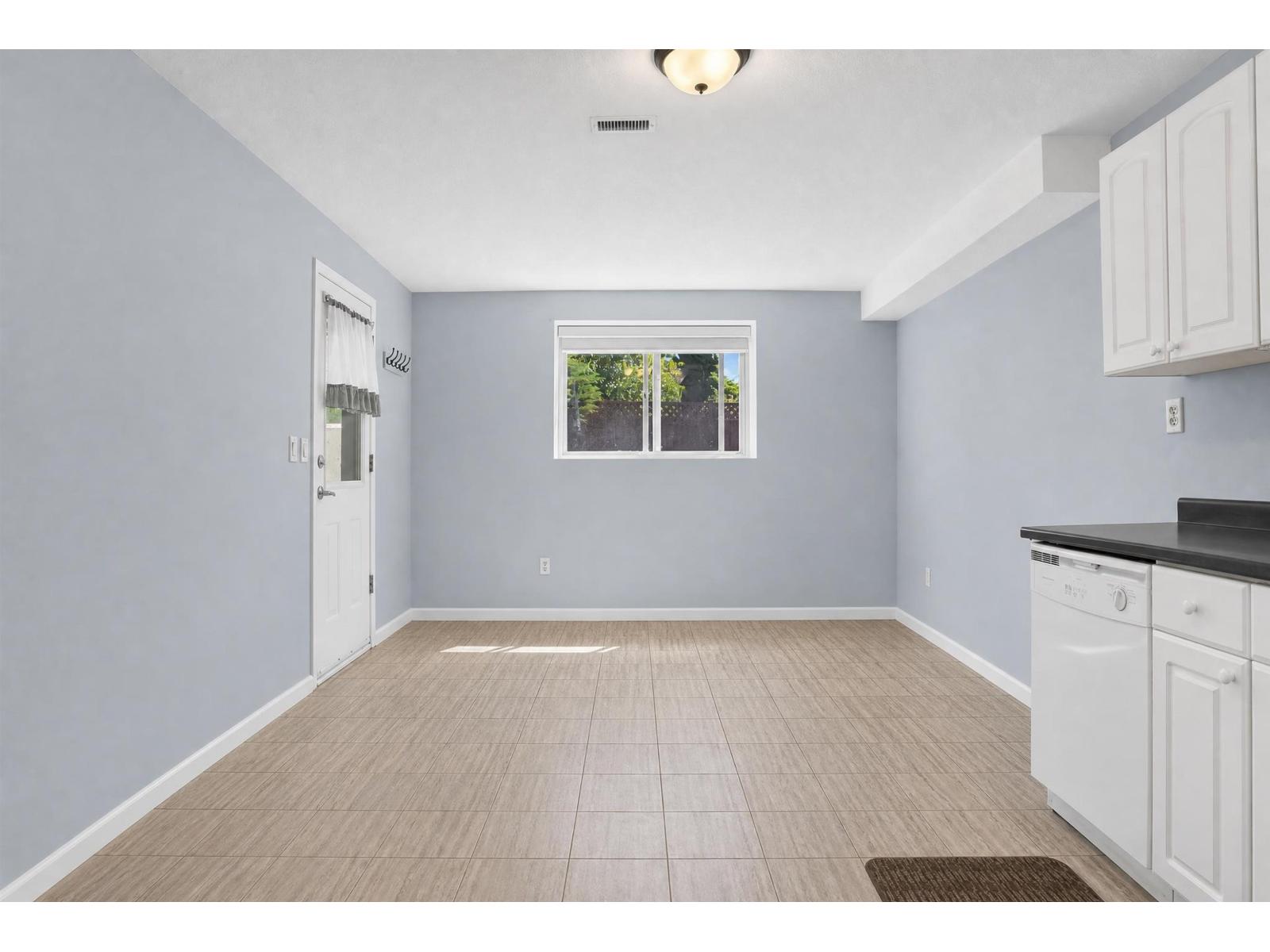 5818 167a Street Property Photo 29