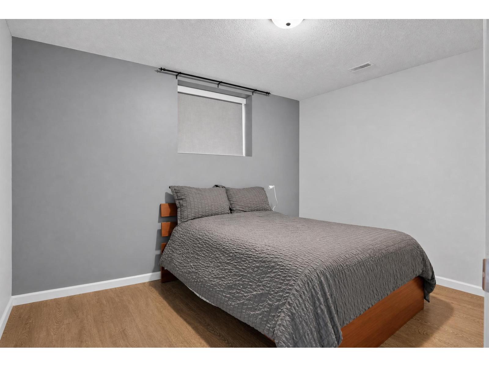 5818 167a Street Property Photo 34