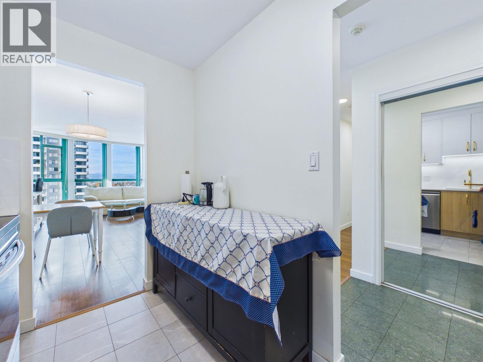 1705 5833 Wilson Avenue Property Photo 9