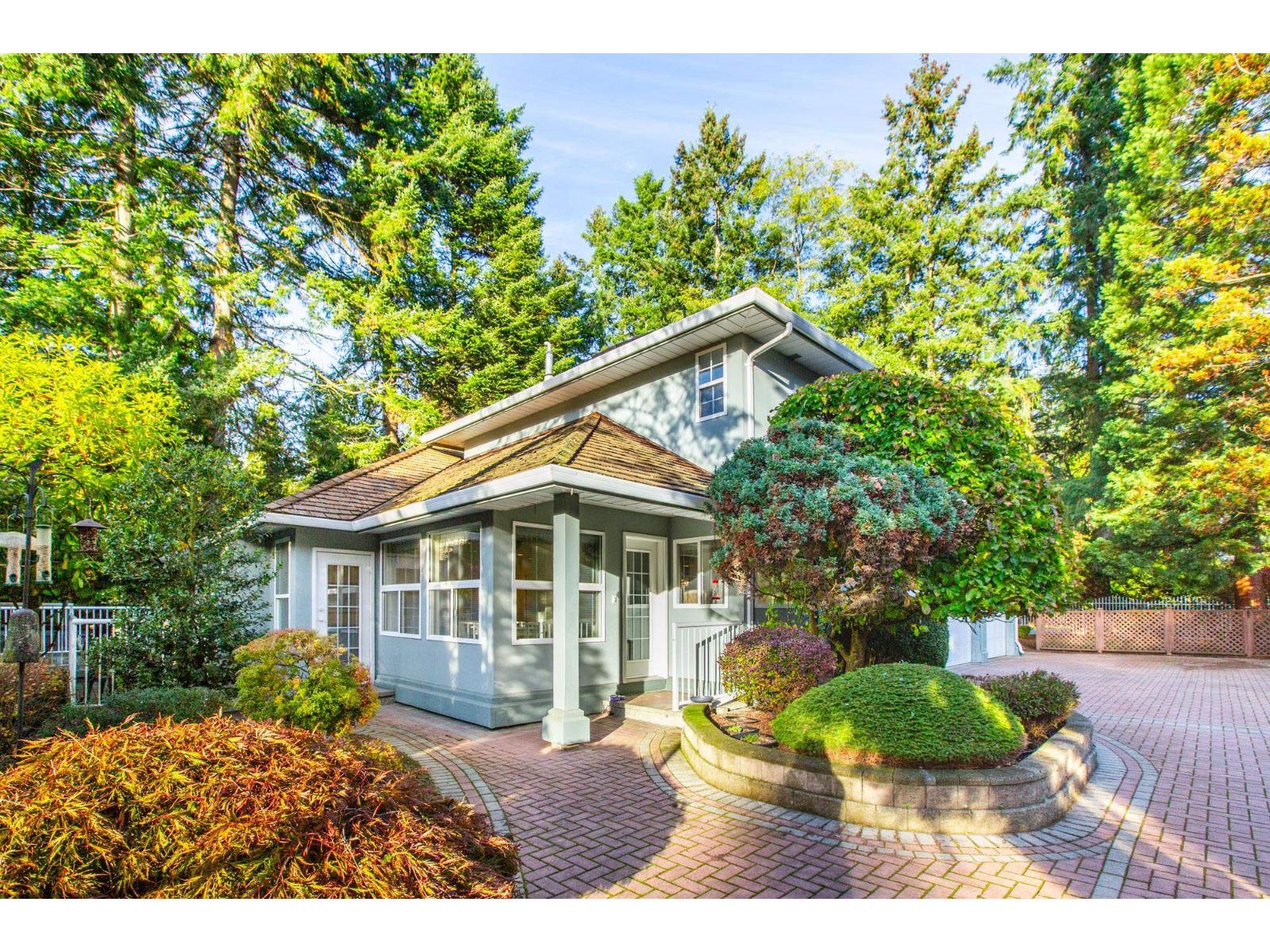 2567 140 Street Property Photo 1