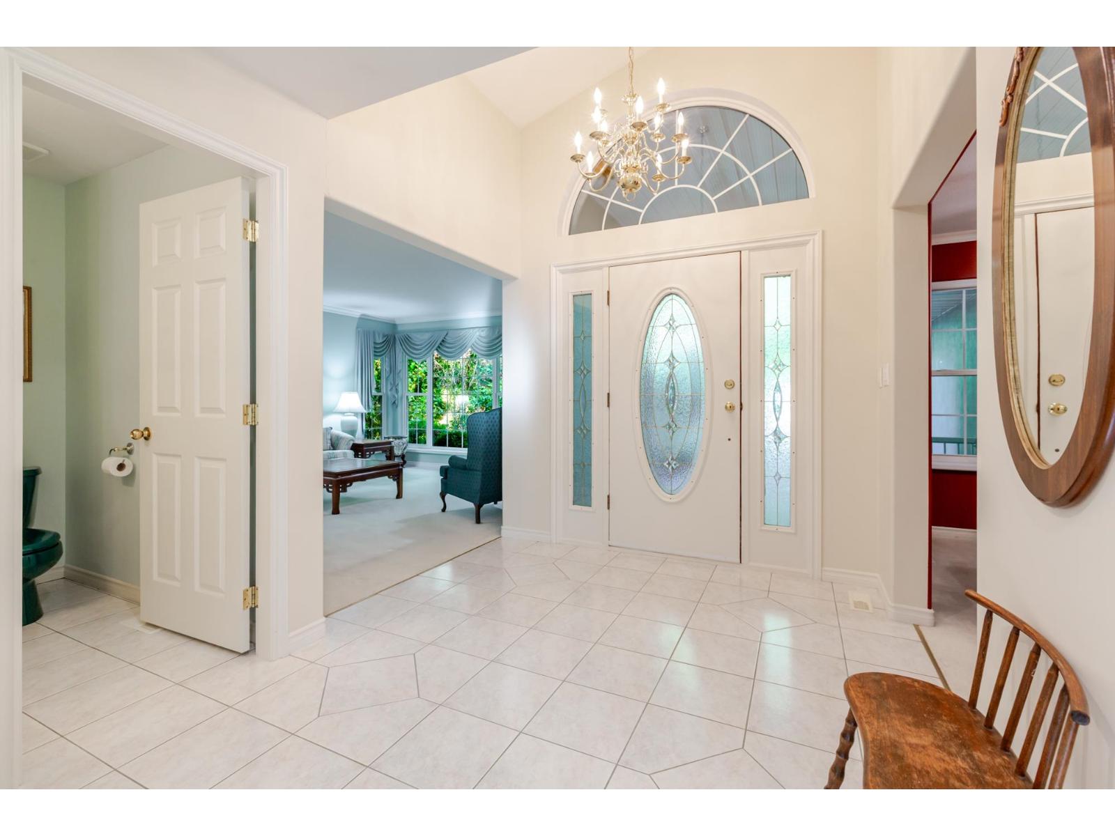 2567 140 Street Property Photo 2