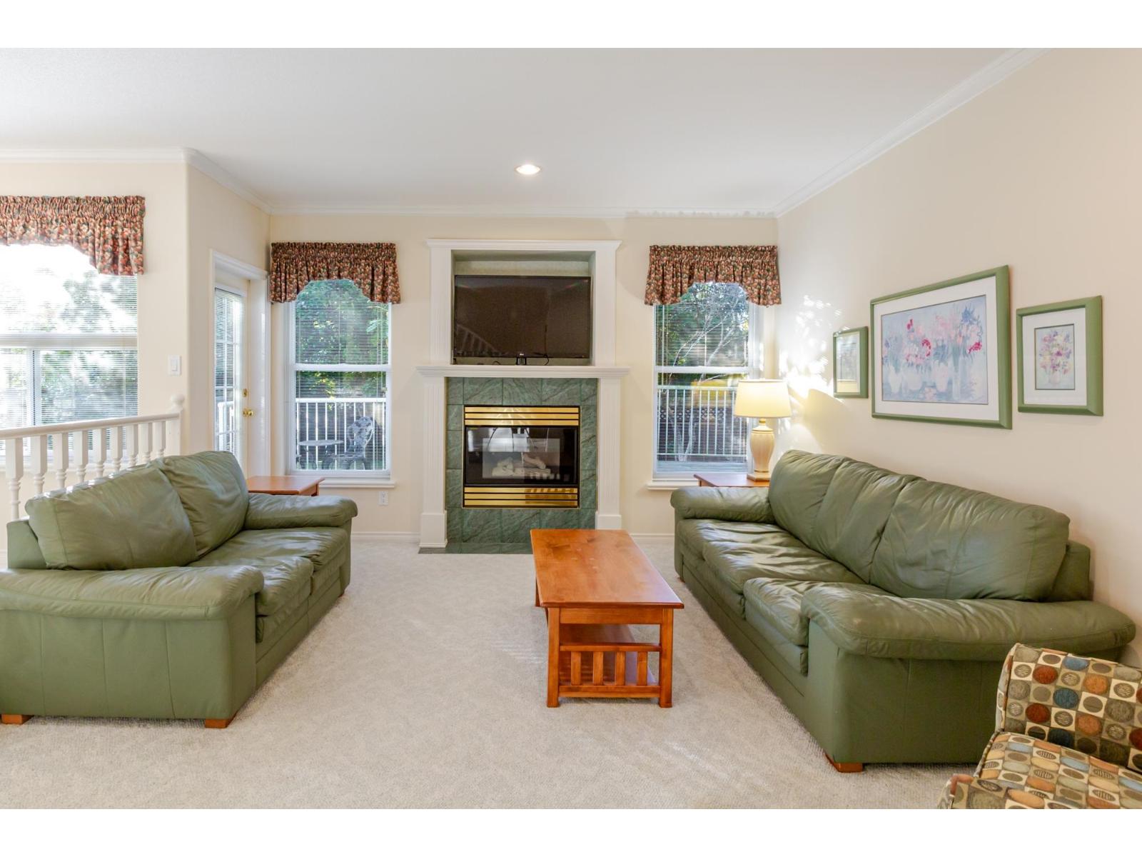 2567 140 Street Property Photo 14