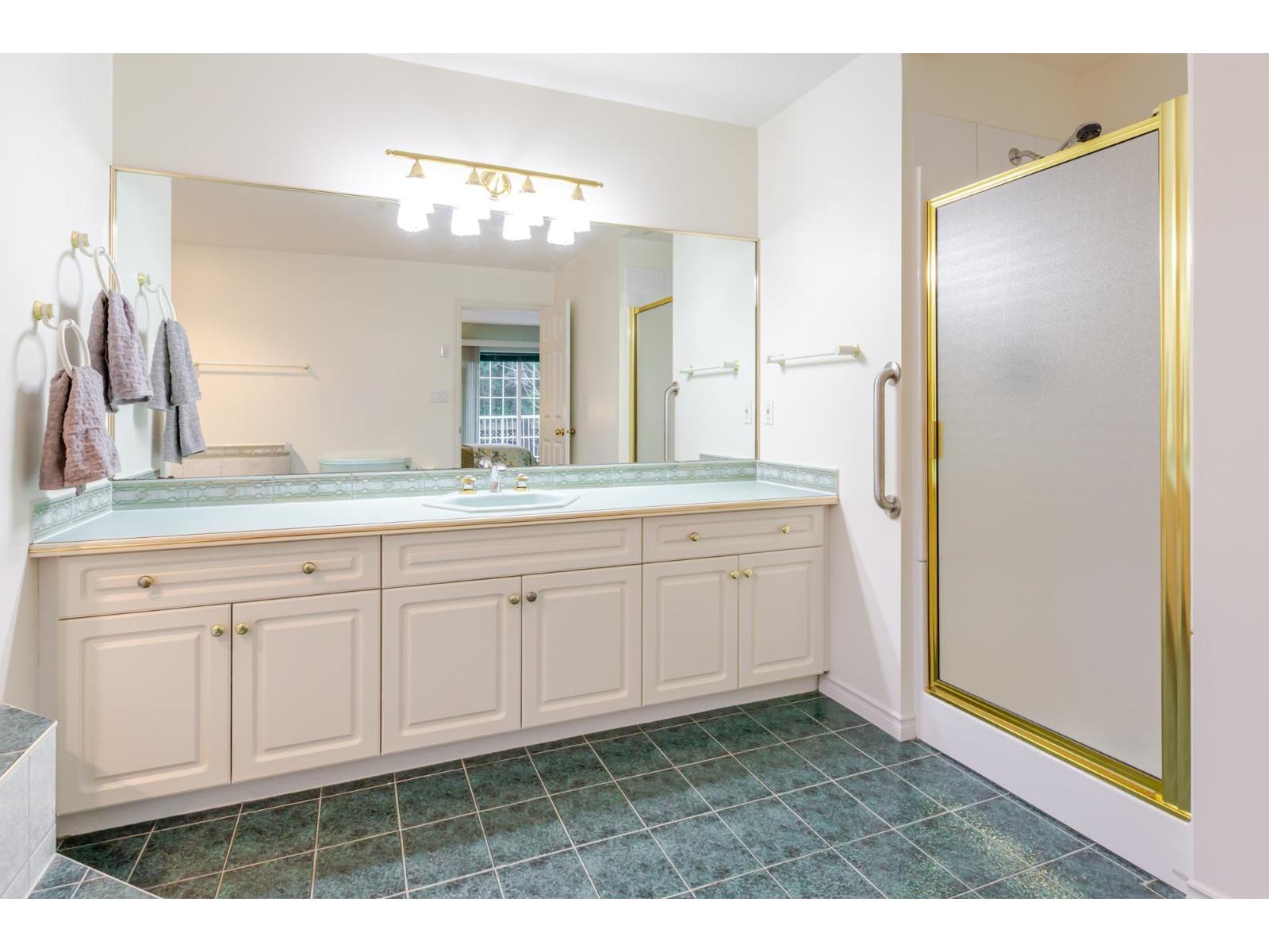 2567 140 Street Property Photo 21