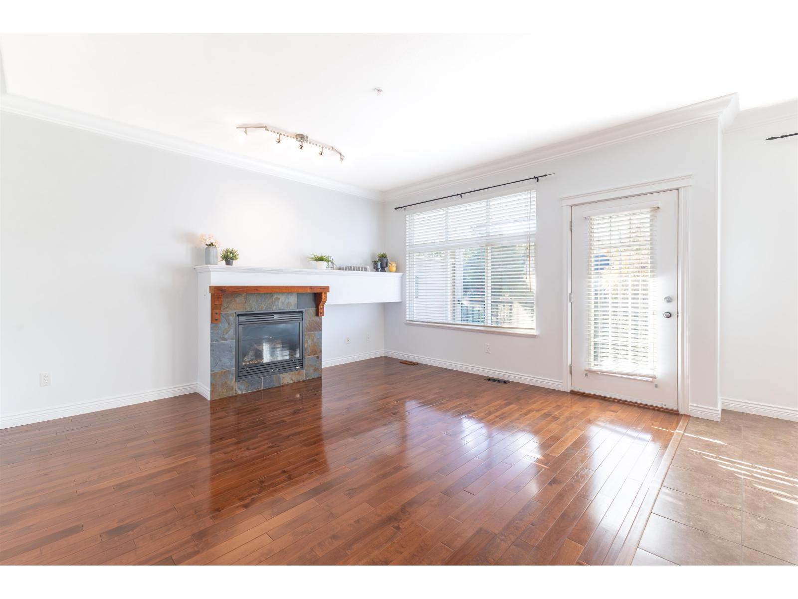 36 21704 96 Avenue Property Photo 5