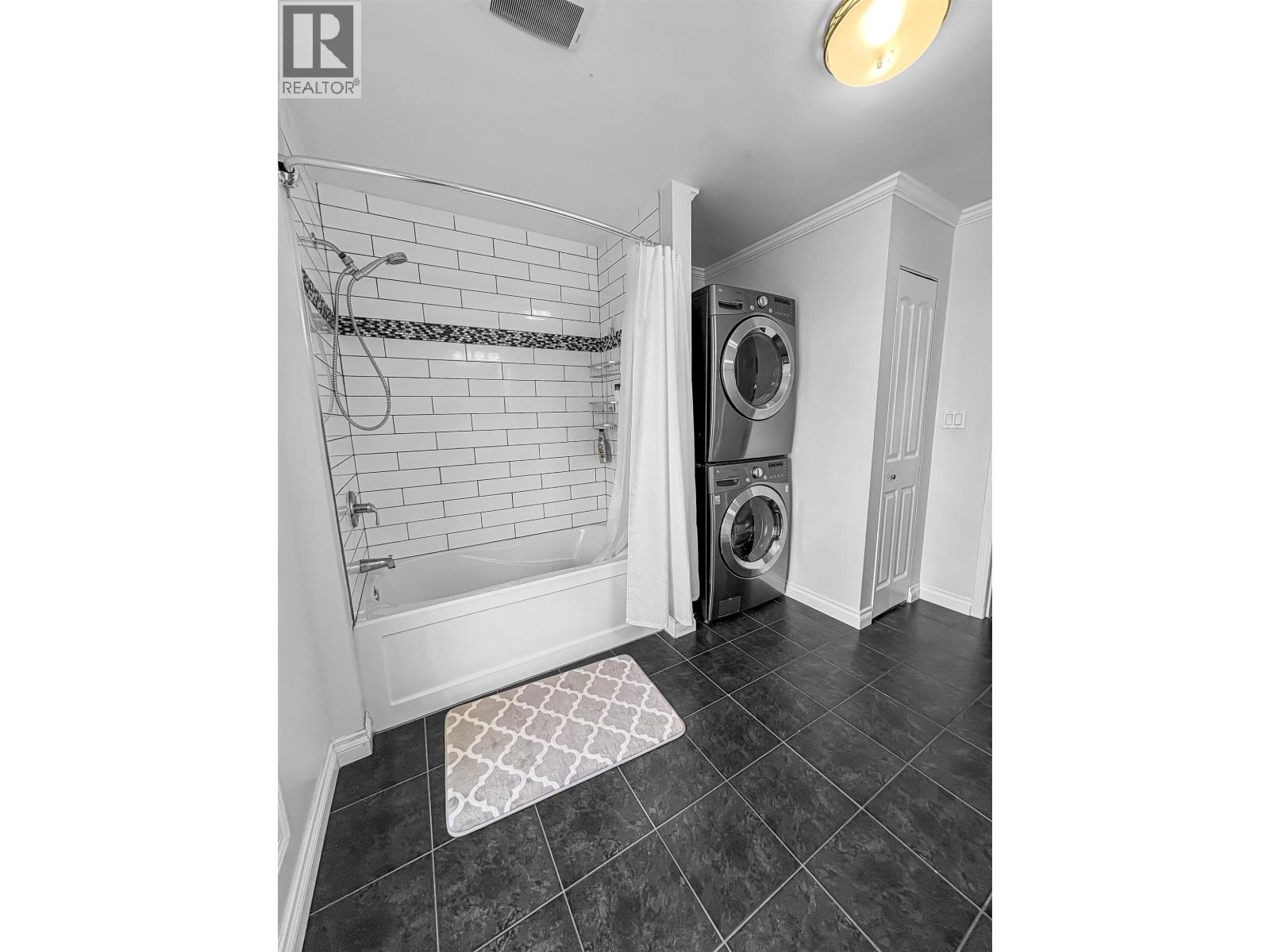 73 Brant Street Property Photo 13
