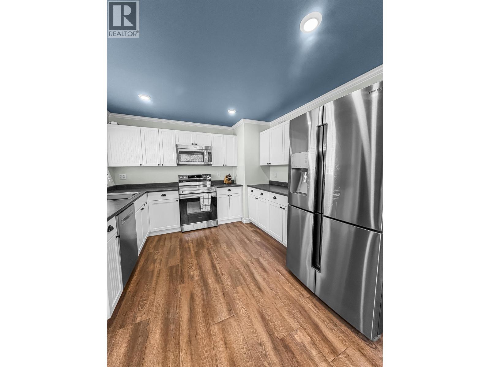73 Brant Street Property Photo 20