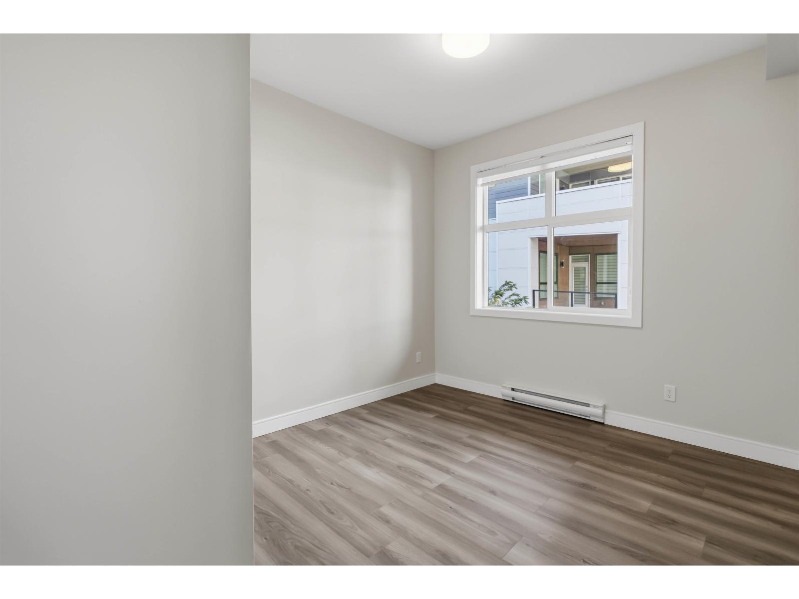 8 8447 115 Street Property Photo 12
