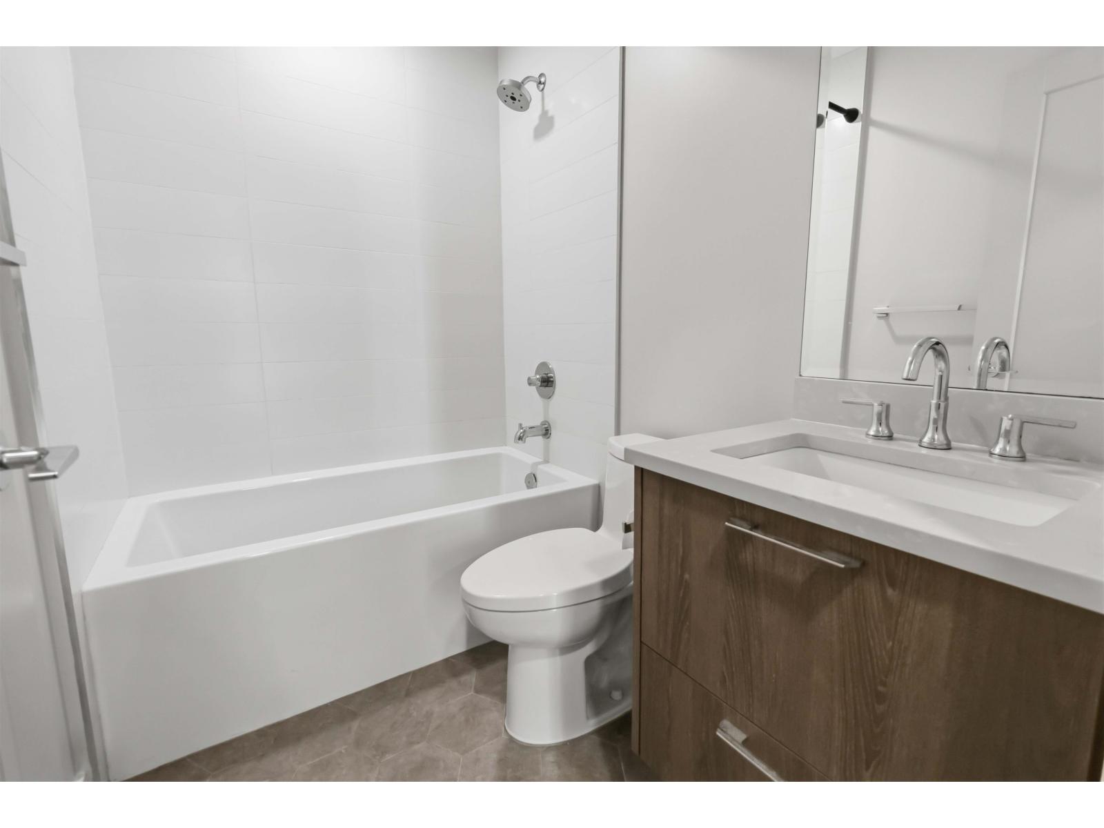 8 8447 115 Street Property Photo 17