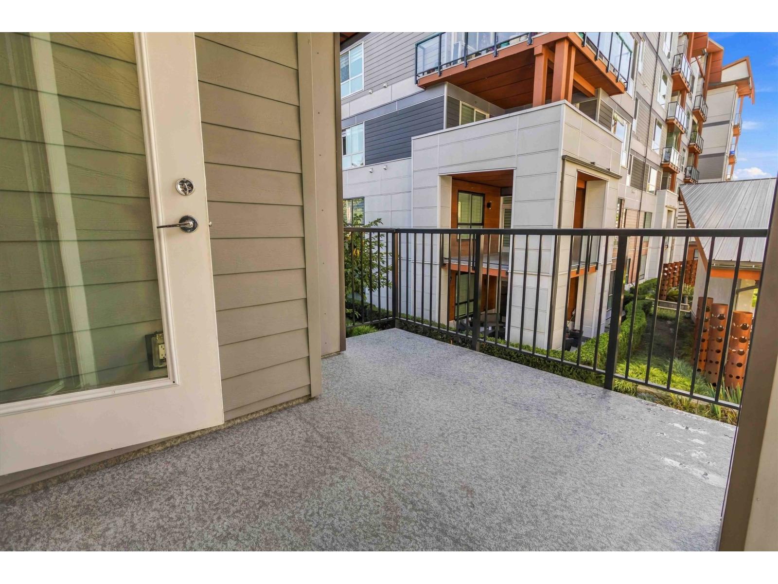 8 8447 115 Street Property Photo 23