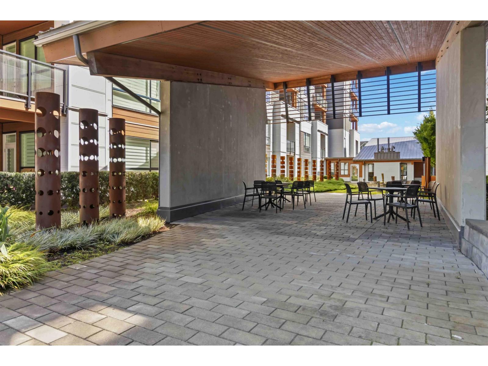 8 8447 115 Street Property Photo 26