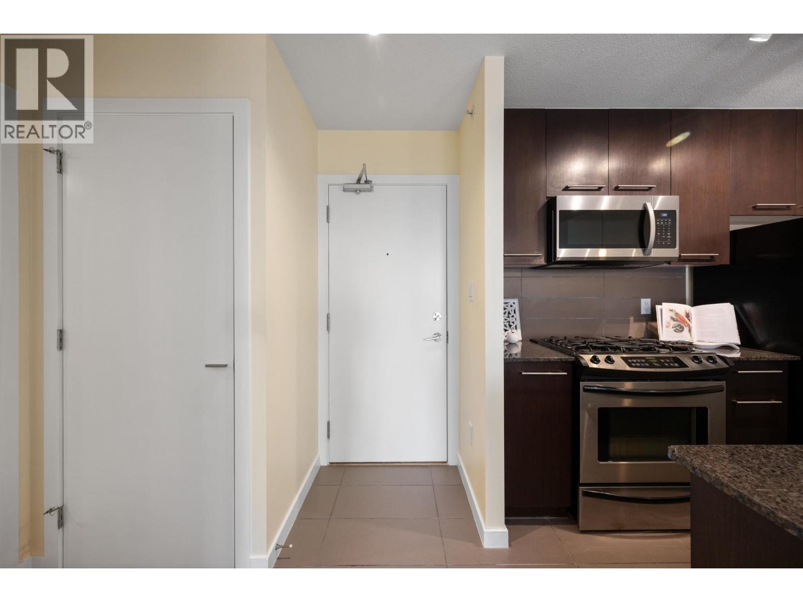 608 2979 Glen Drive Property Photo 7