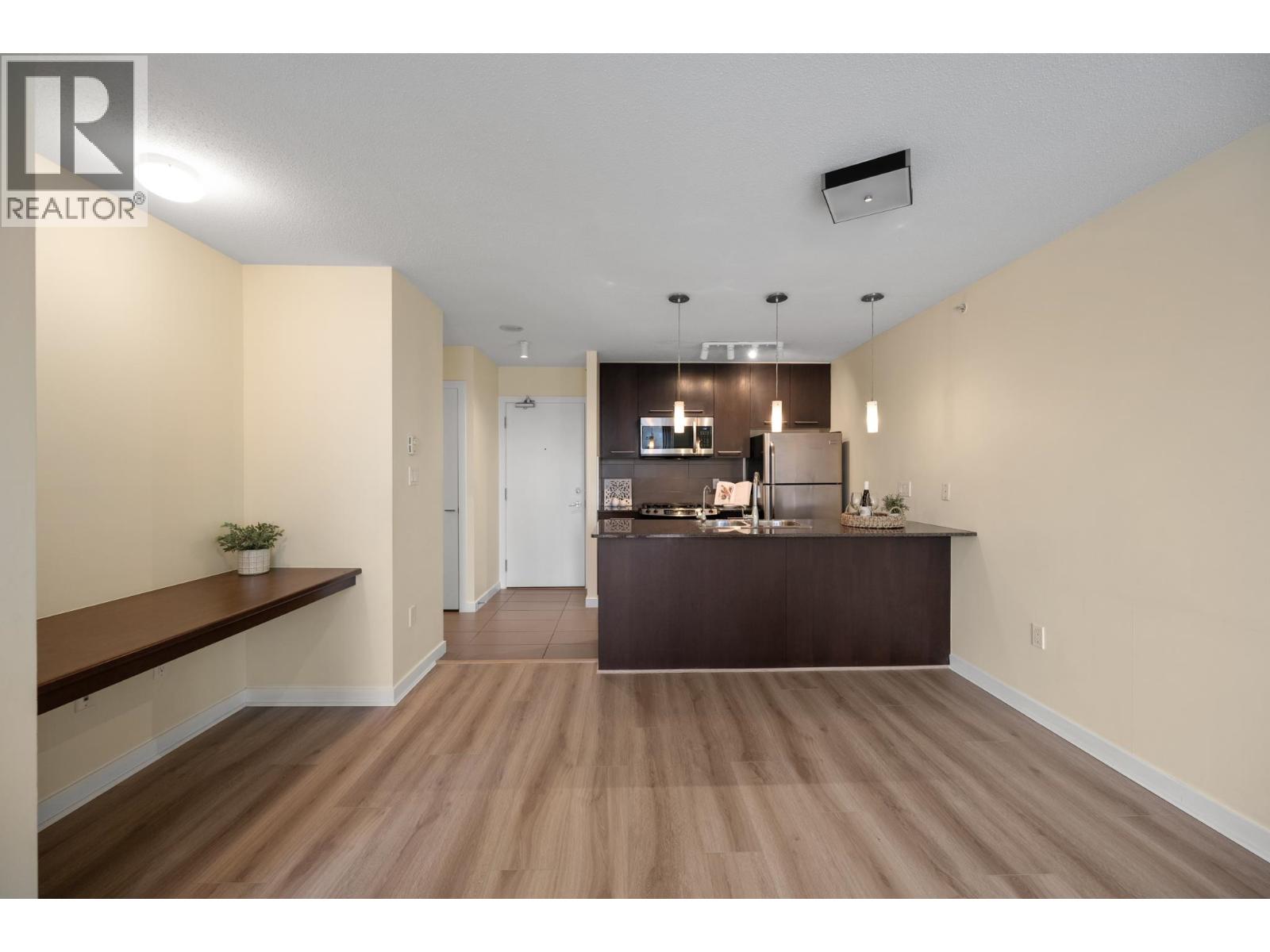 608 2979 Glen Drive Property Photo 12