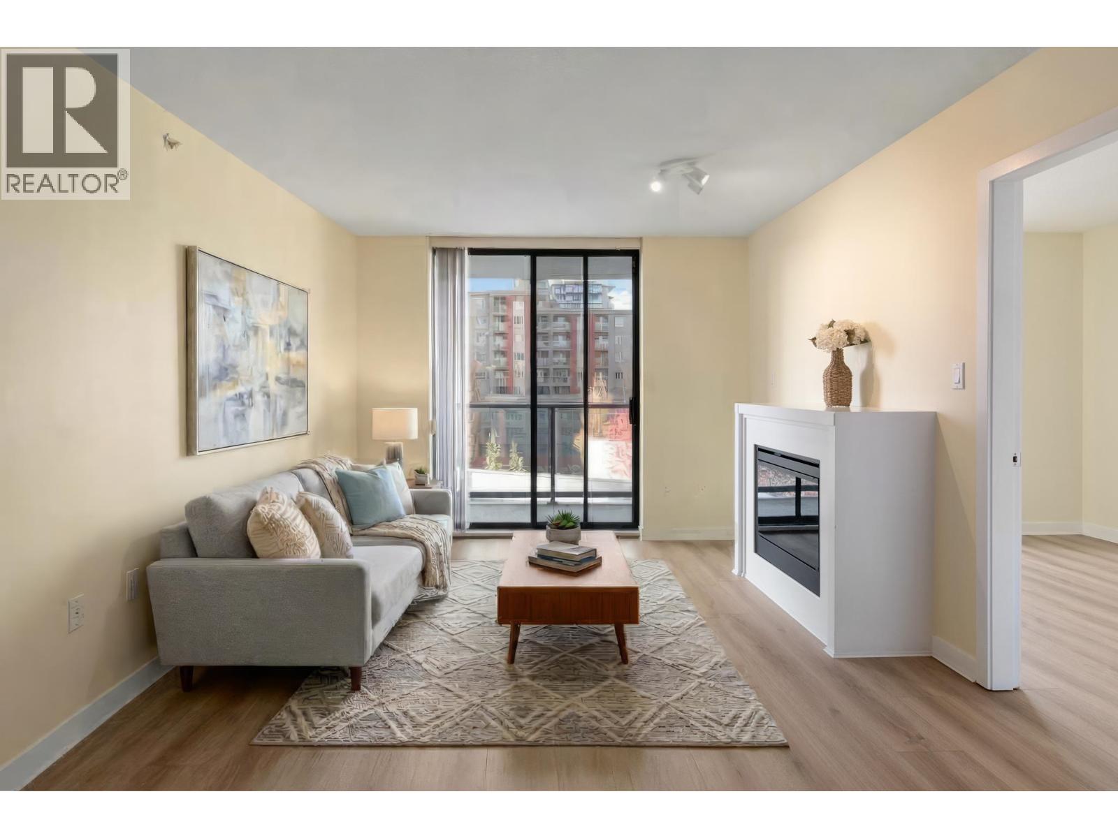 608 2979 Glen Drive Property Photo 13