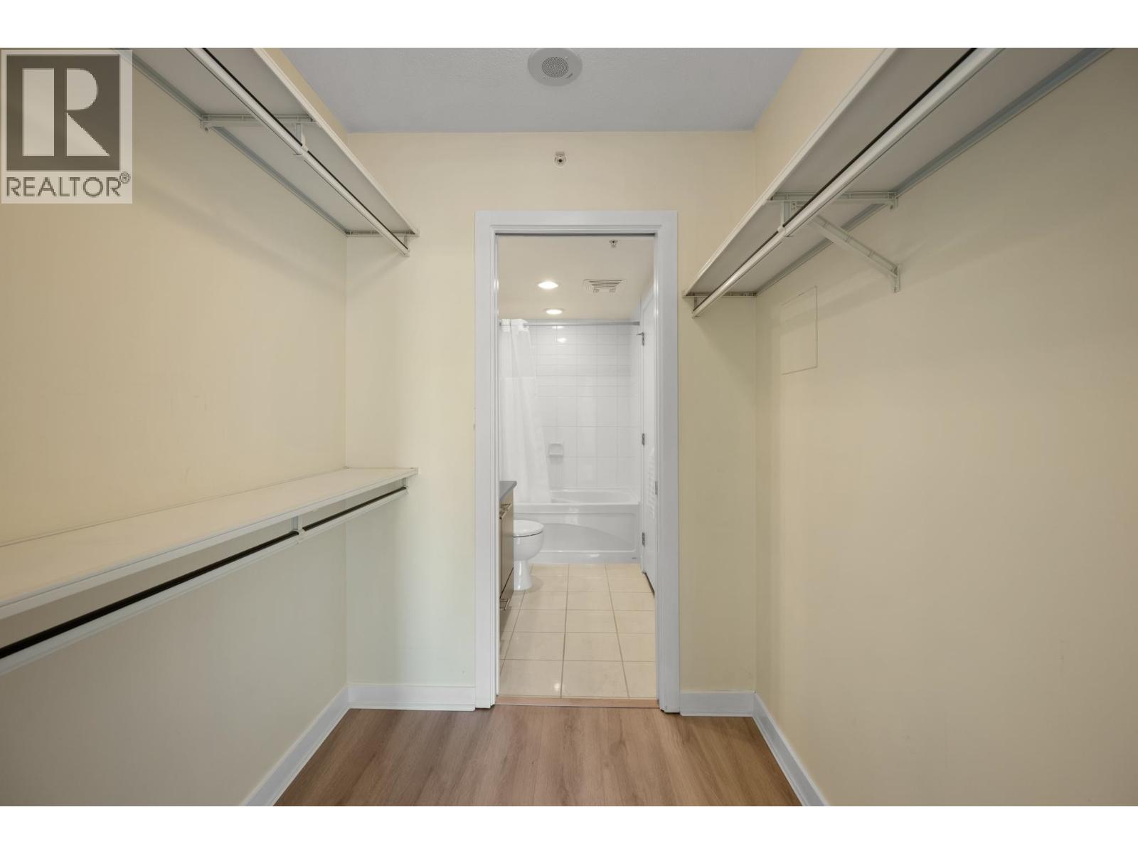 608 2979 Glen Drive Property Photo 18