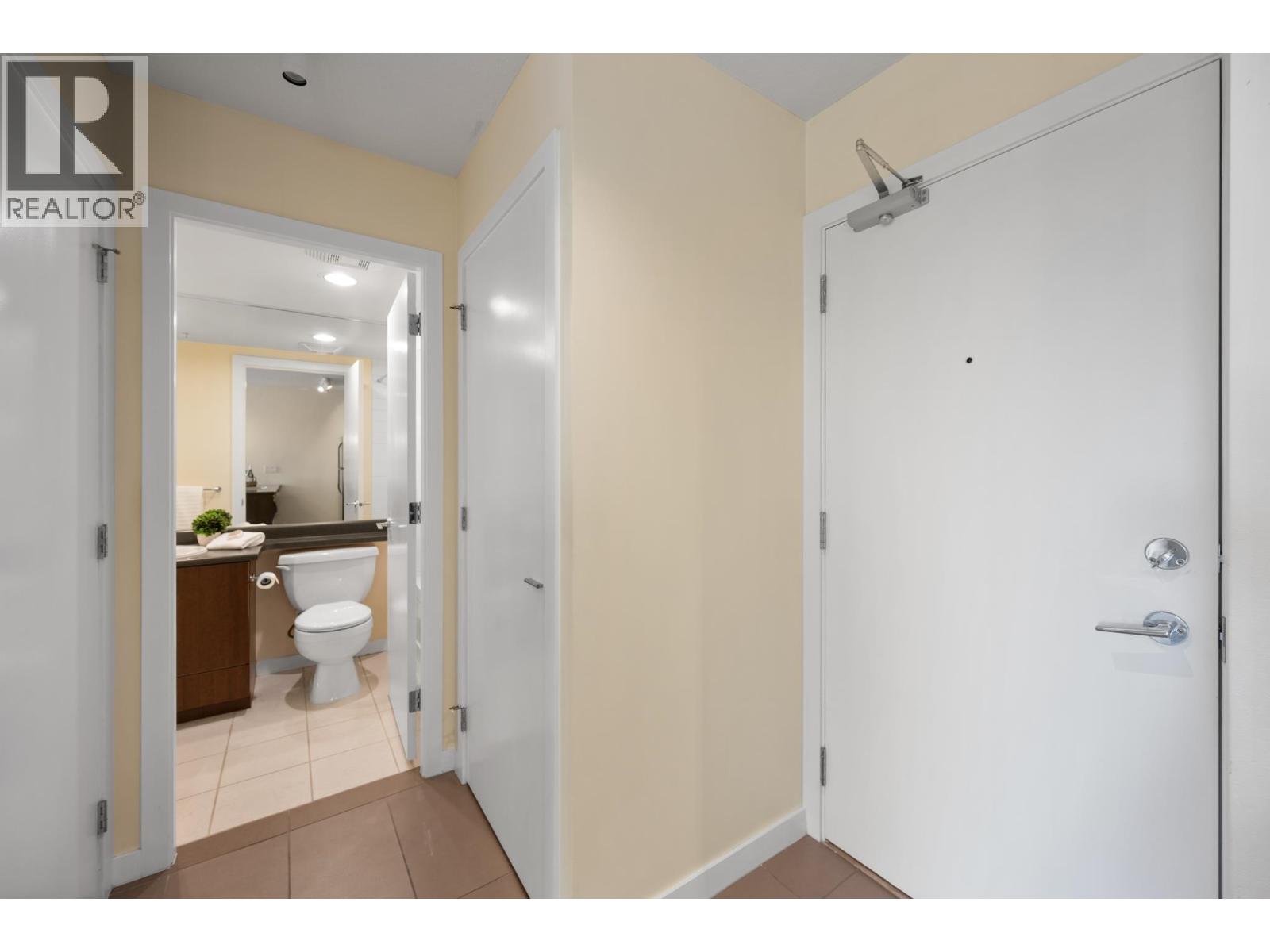 608 2979 Glen Drive Property Photo 21