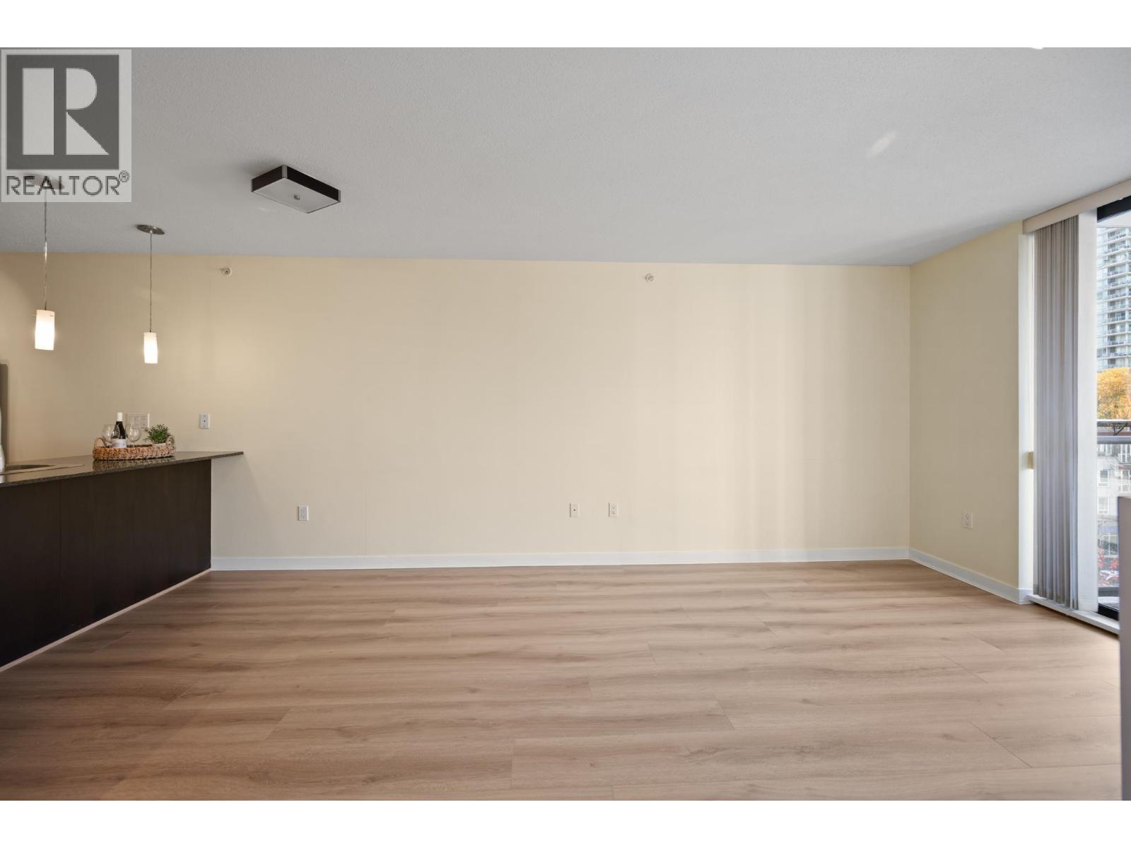 608 2979 Glen Drive Property Photo 23