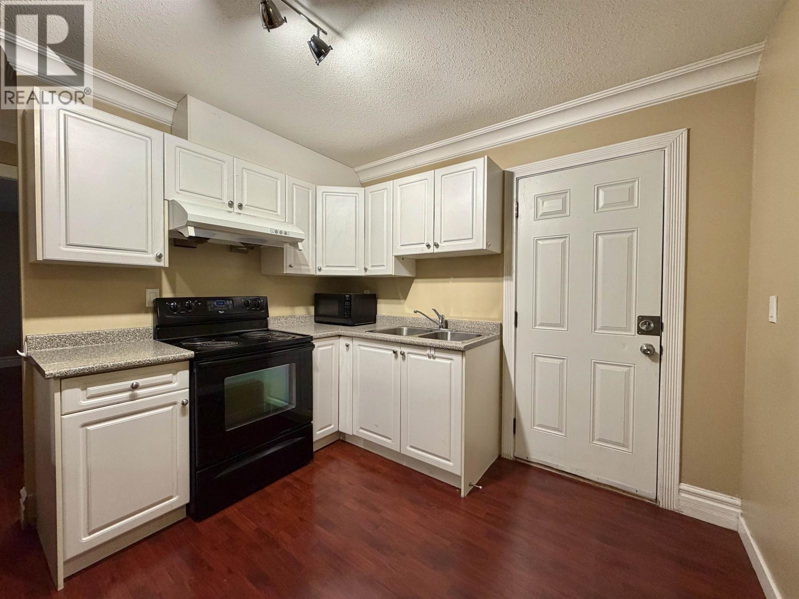 1bd 7730 Nelson Avenue Property Photo 1