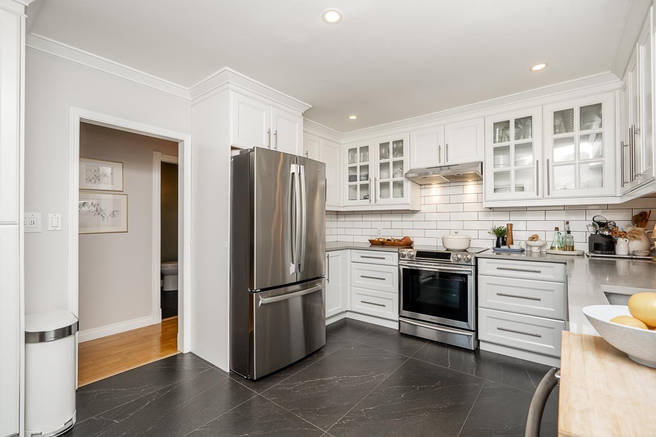 5846 180 Street Property Photo 14