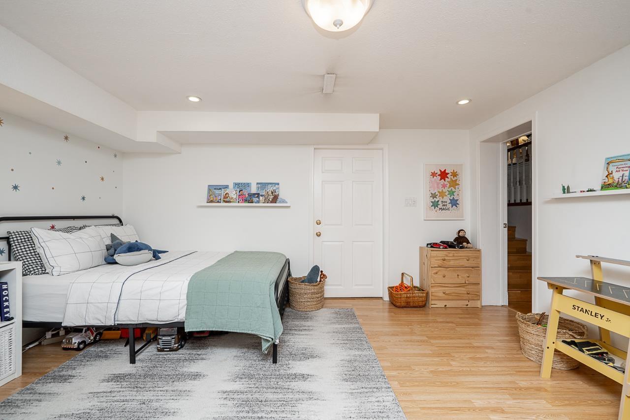 5846 180 Street Property Photo 23