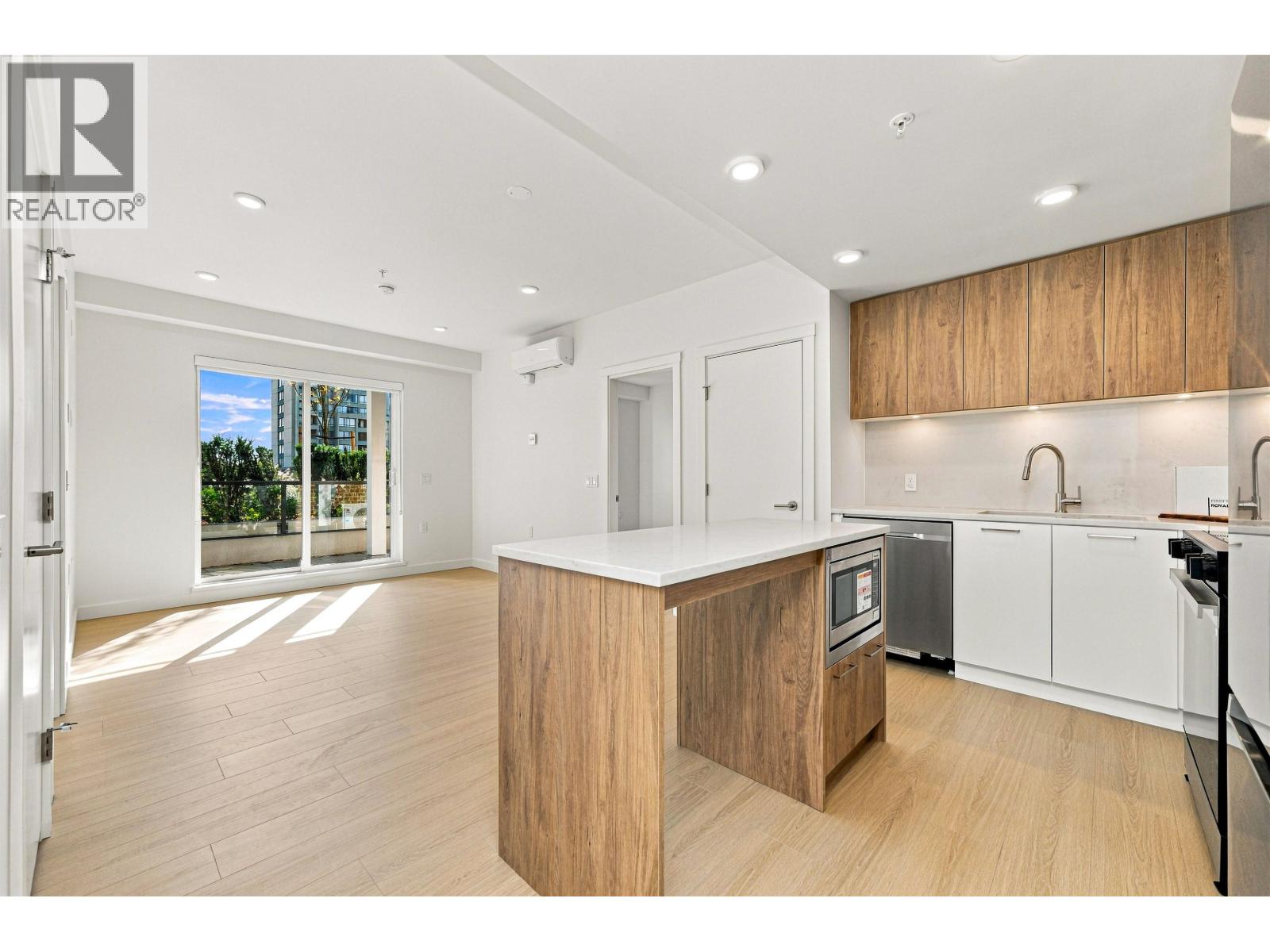 127 82 FIRST STREET Property Photo 1