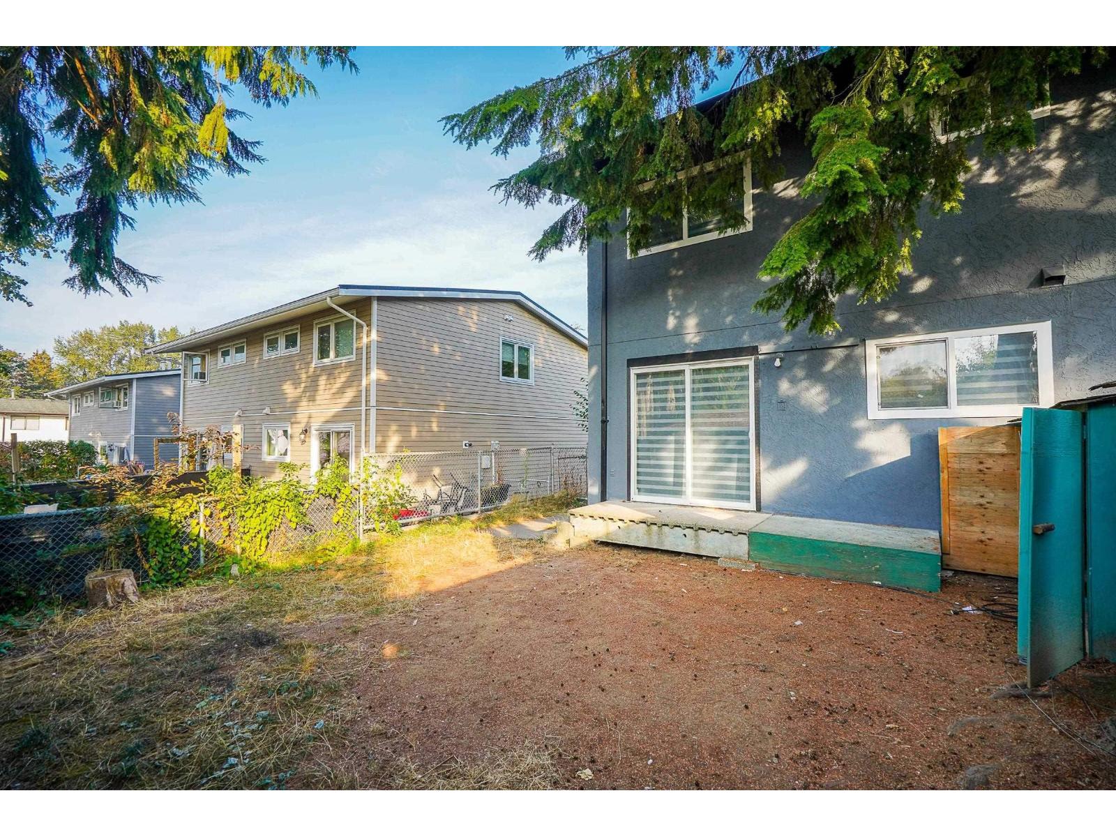 32382-32384 Brant Avenue Property Photo 22