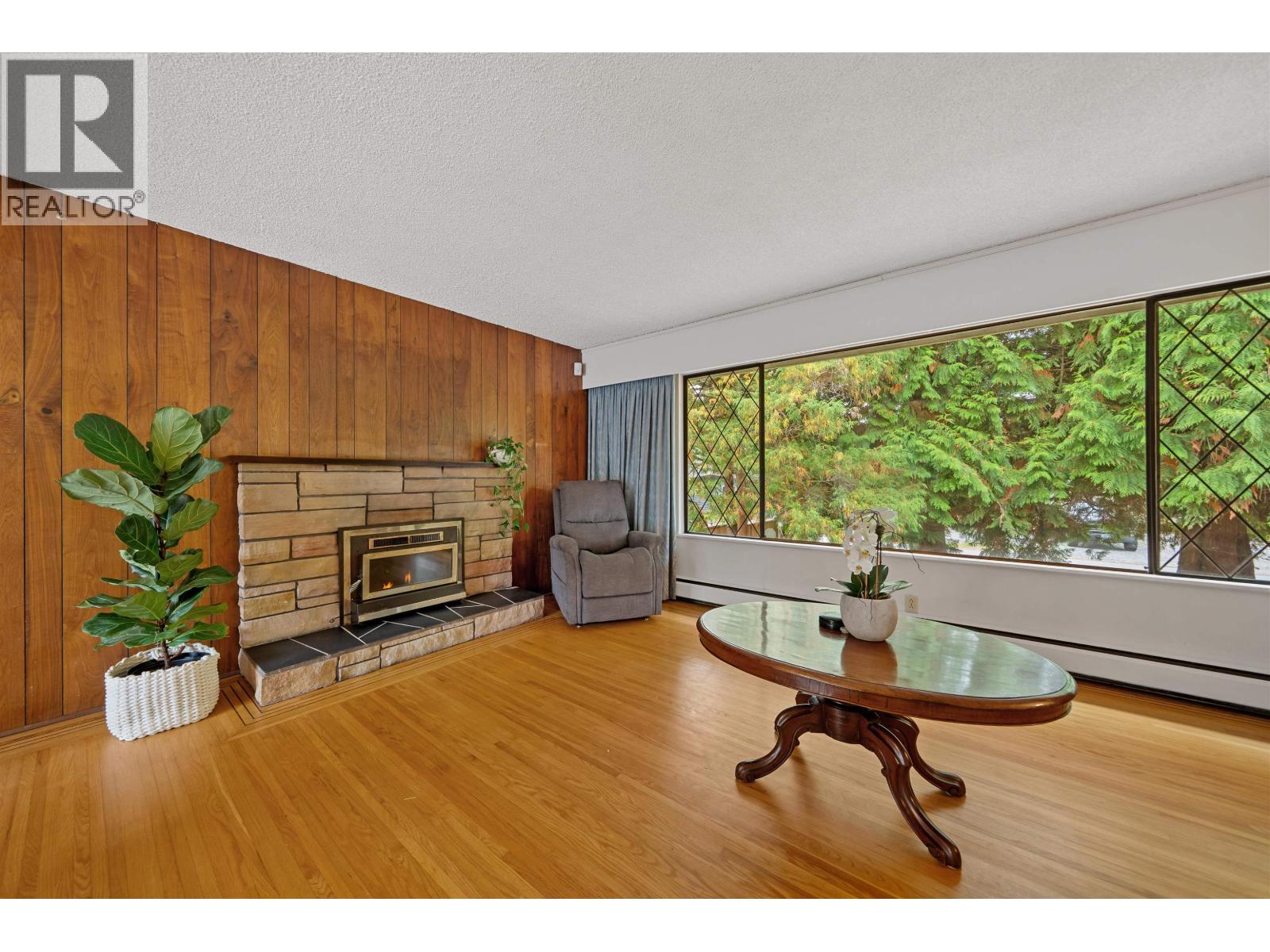 12118 Acadia Street Property Photo 7