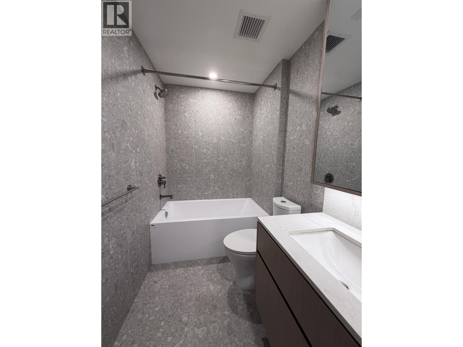 4xx 5212 Cambie Street Property Photo 7