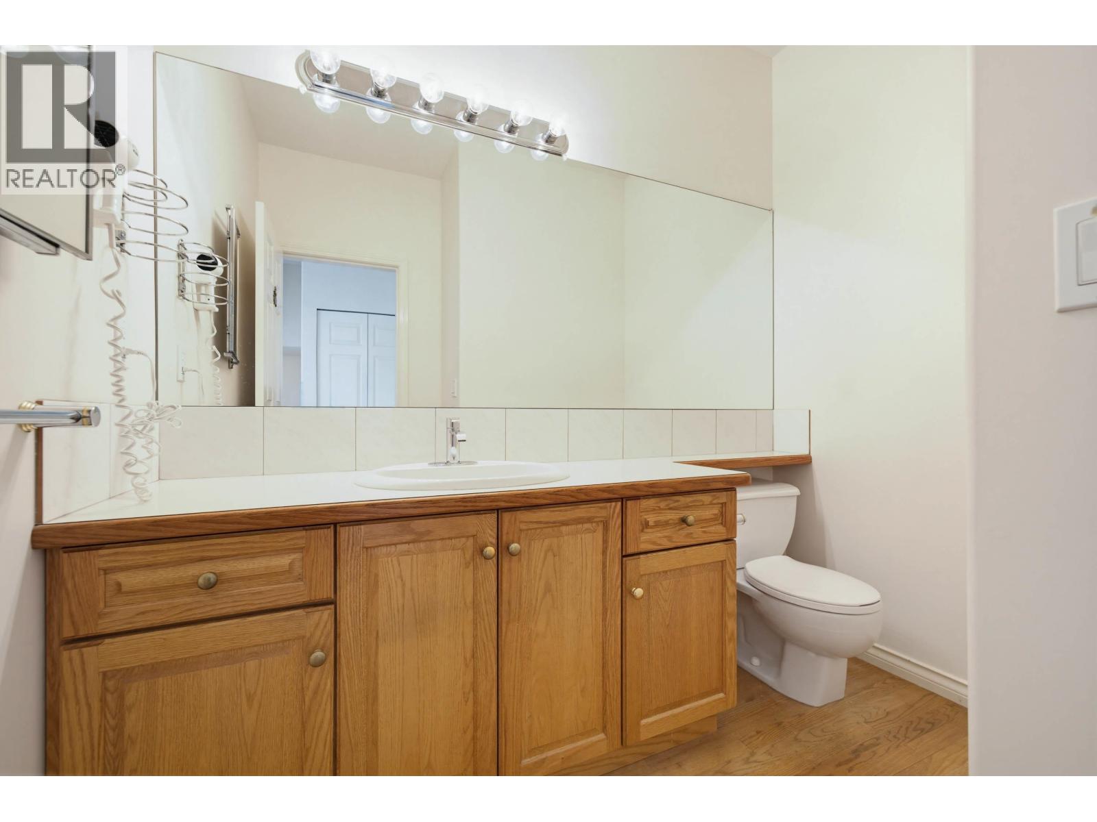 41 N Hythe Avenue Property Photo 23