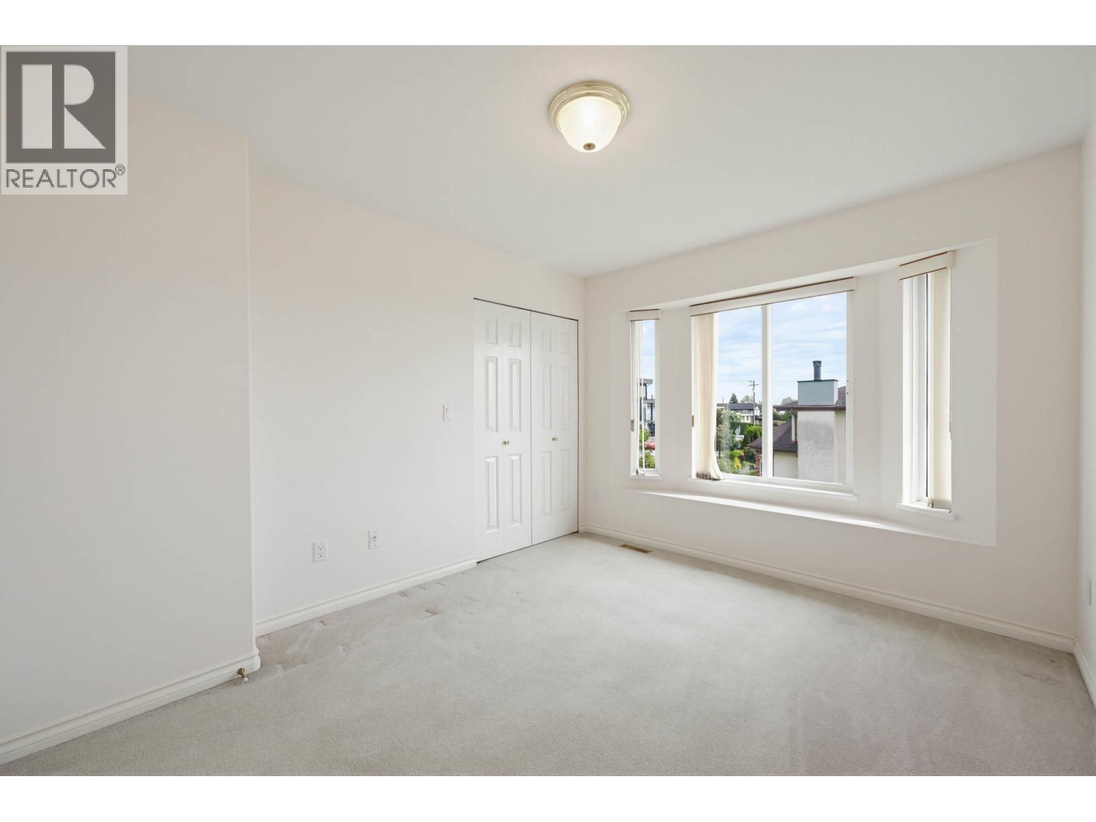 41 N Hythe Avenue Property Photo 26