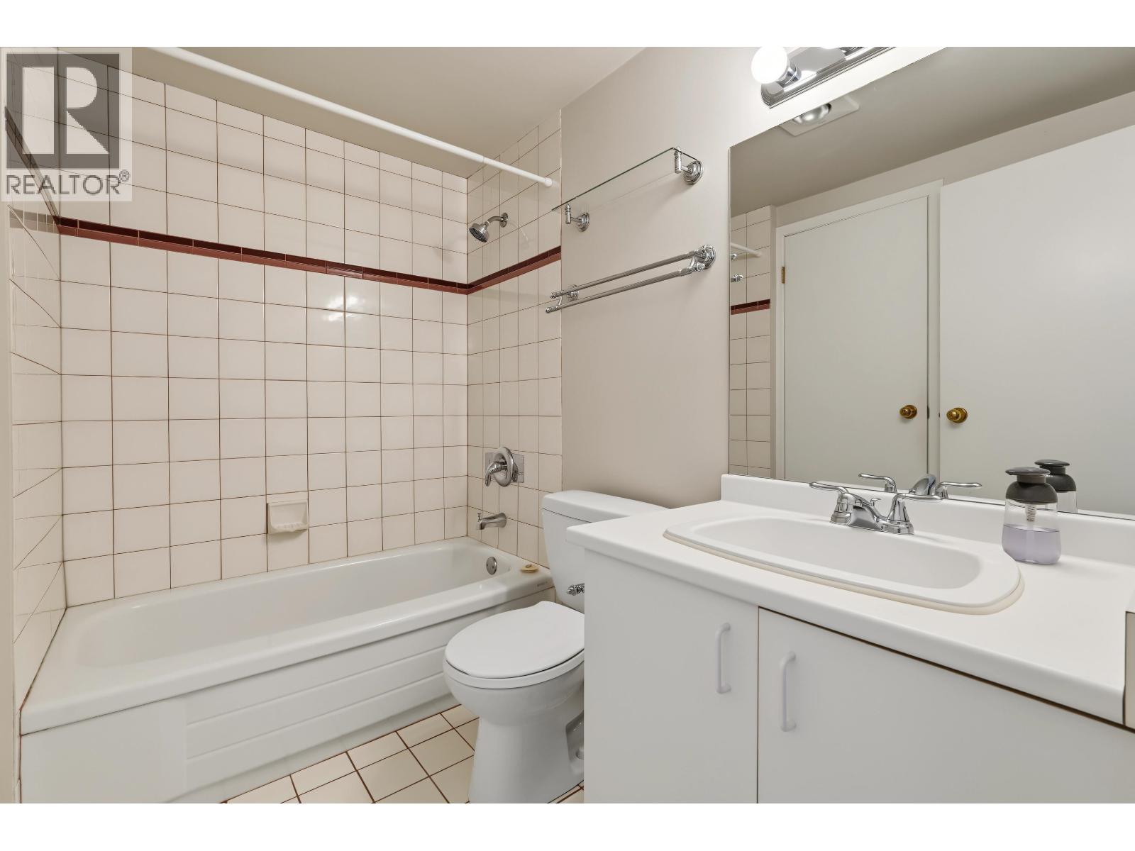314 2020 W 8th Avenue Property Photo 14
