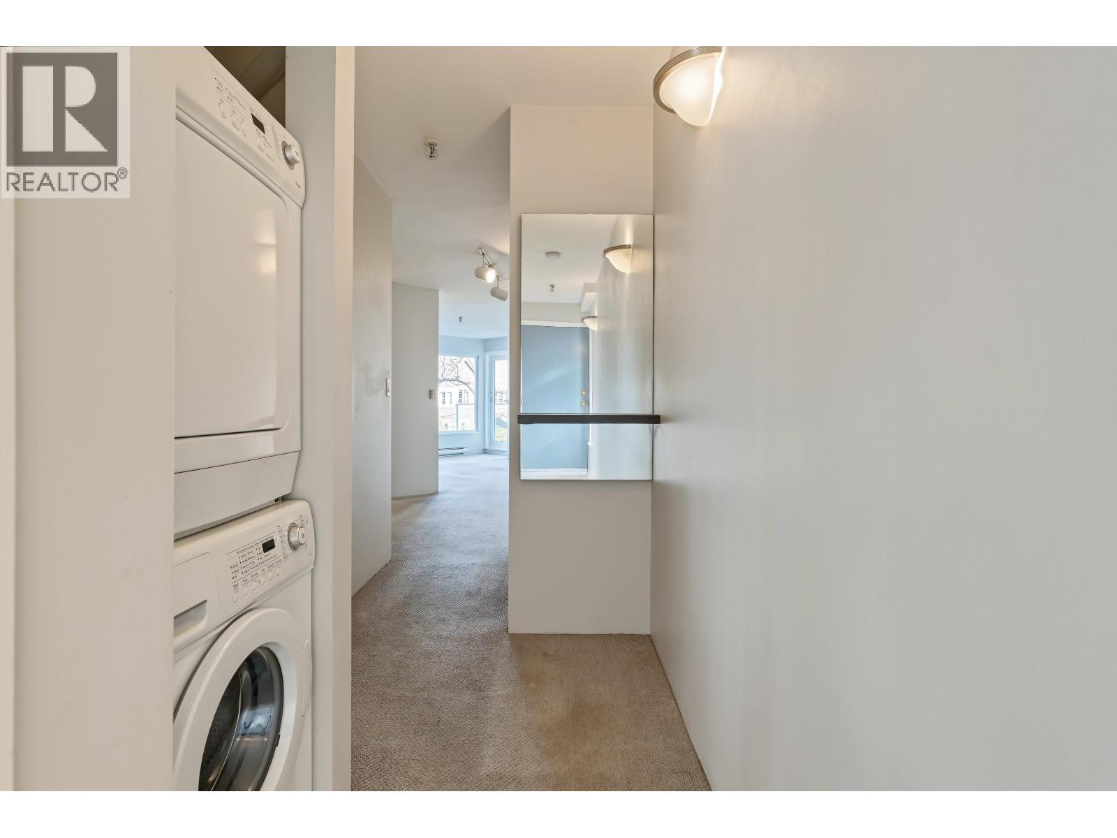 314 2020 W 8th Avenue Property Photo 15