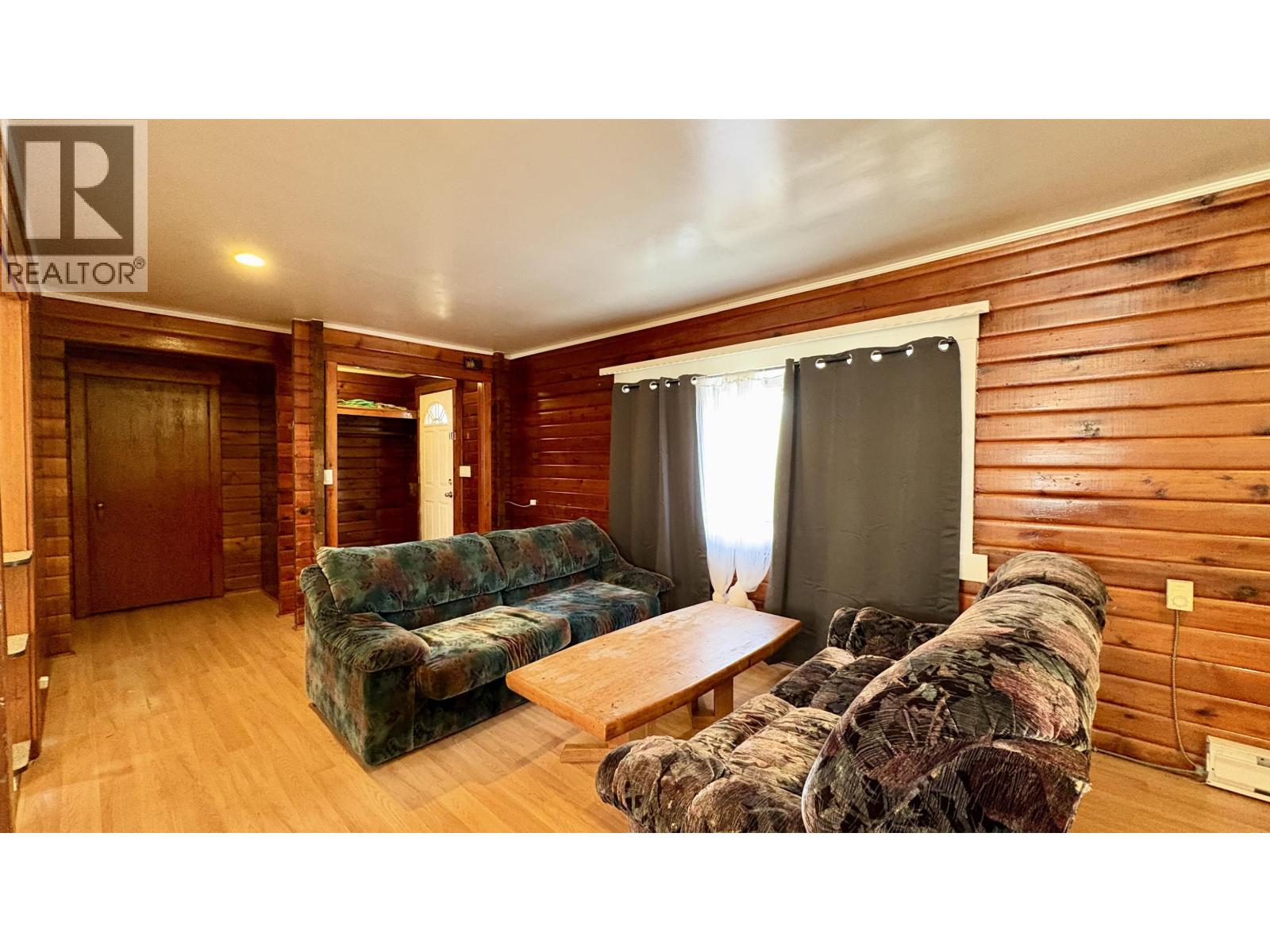 1301 20th Avenue Property Photo 9