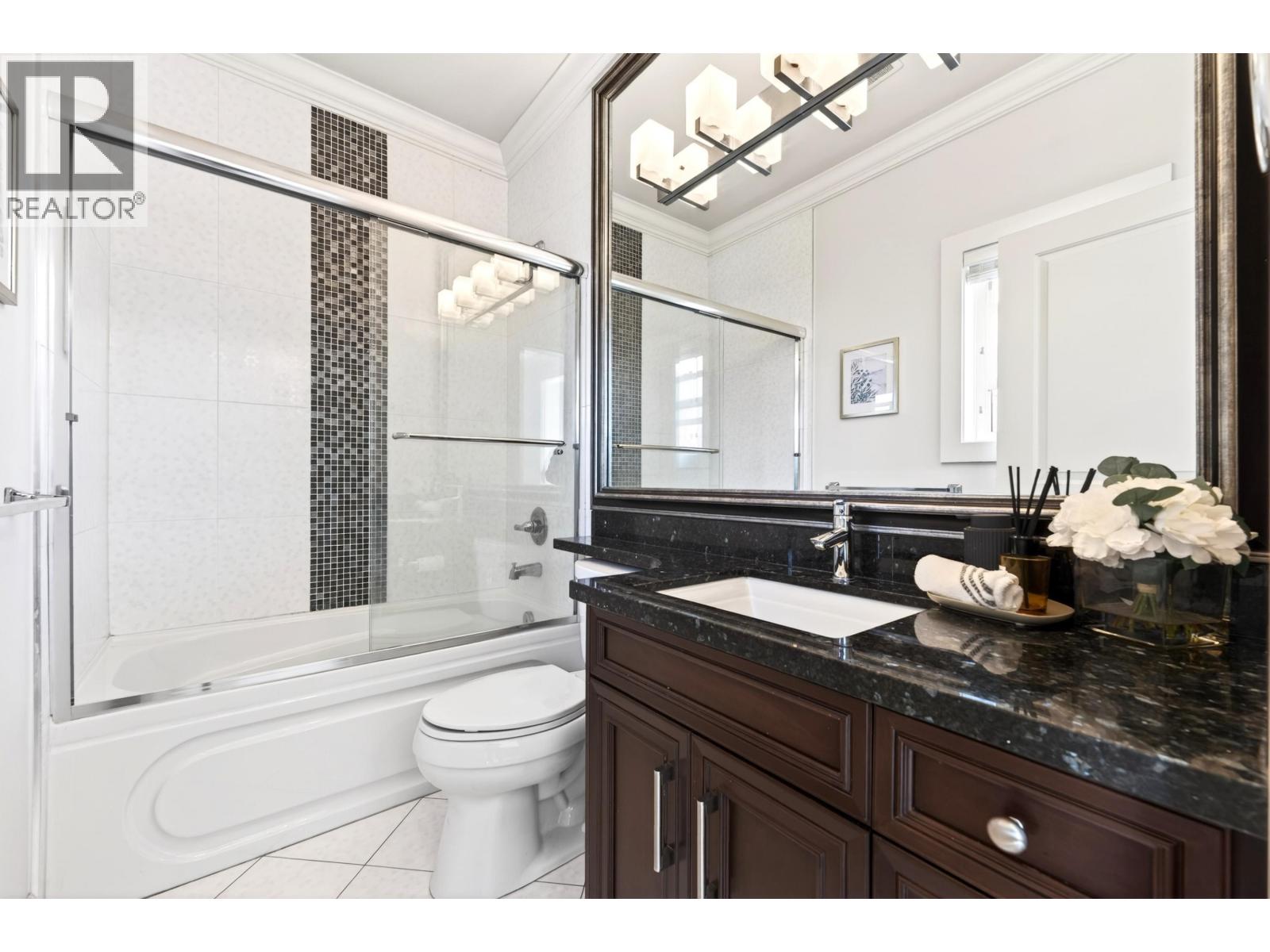 10388 Swinton Crescent Property Photo 29