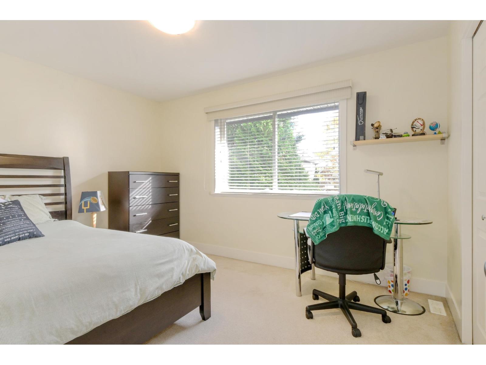 6122 164 Street Property Photo 21