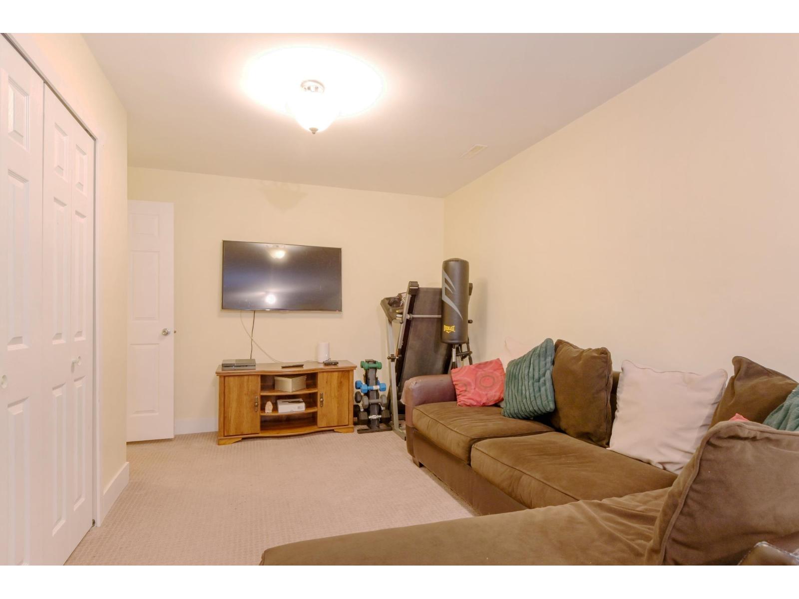 6122 164 Street Property Photo 24