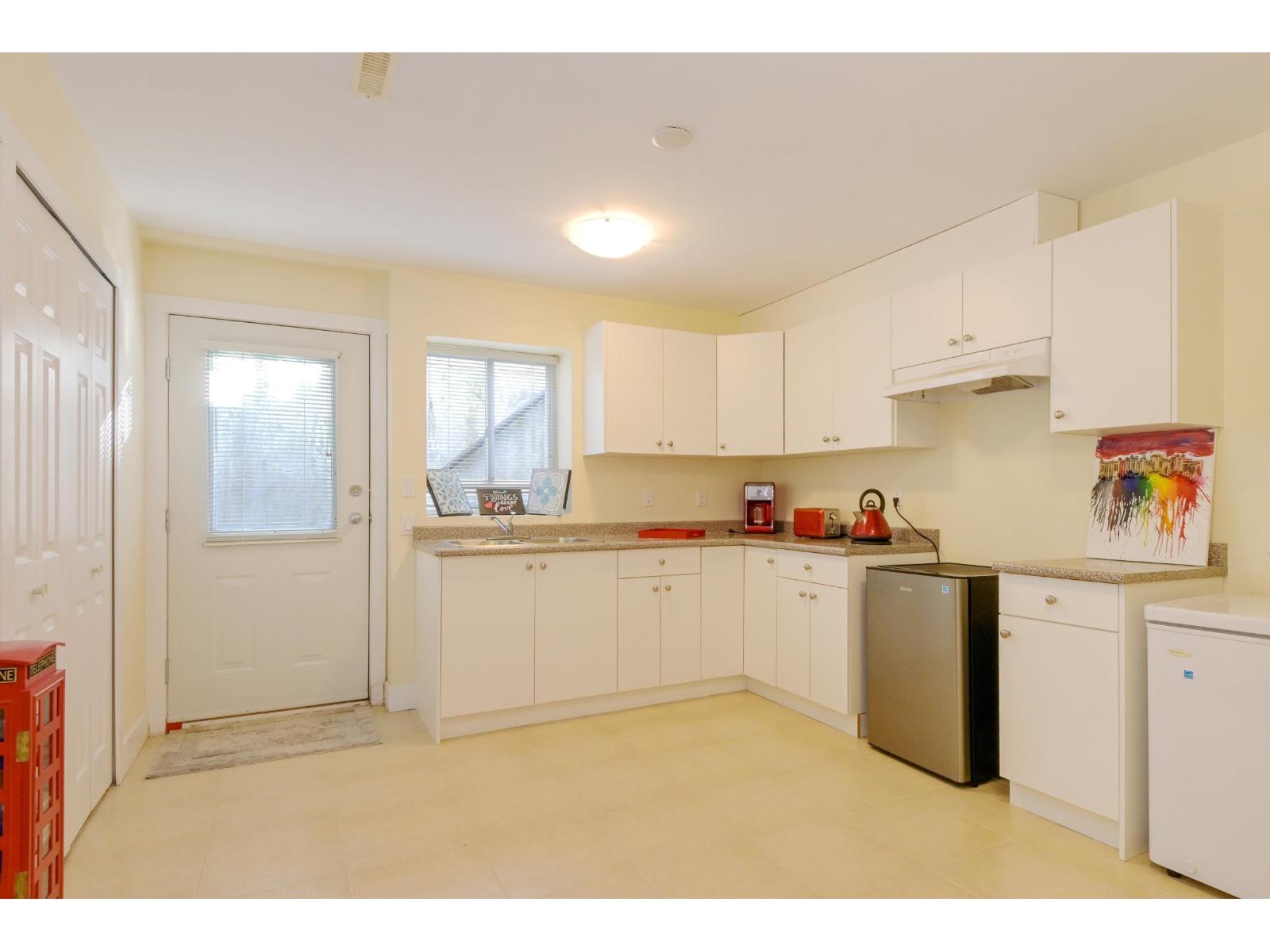 6122 164 Street Property Photo 25