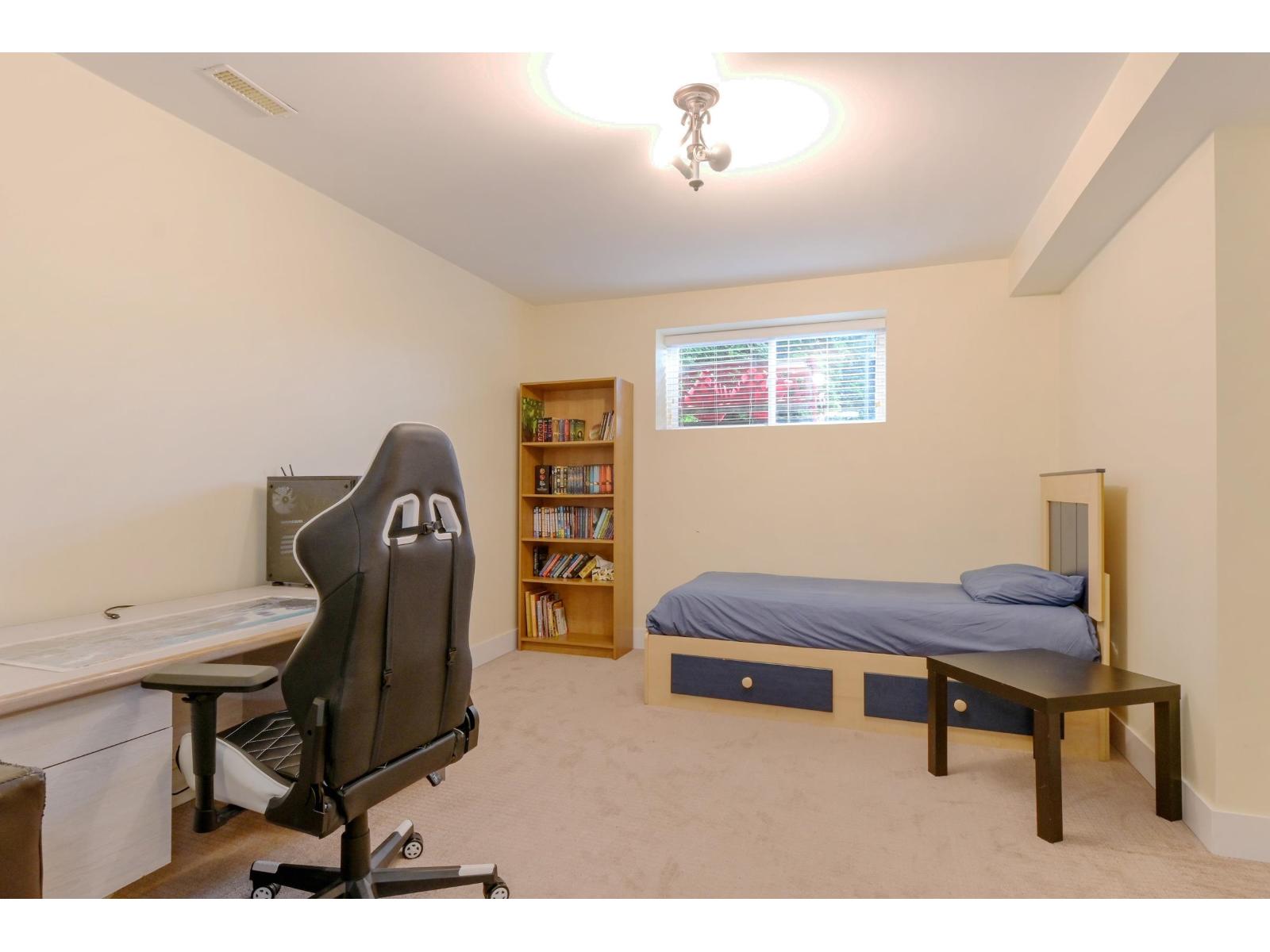6122 164 Street Property Photo 28