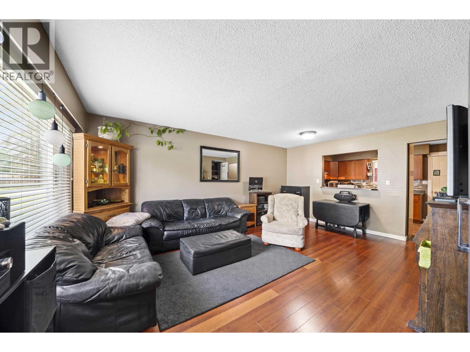 21532 Mayo Place Property Photo 3