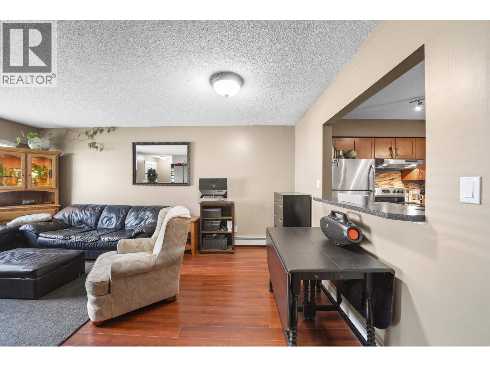 21532 Mayo Place Property Photo 6