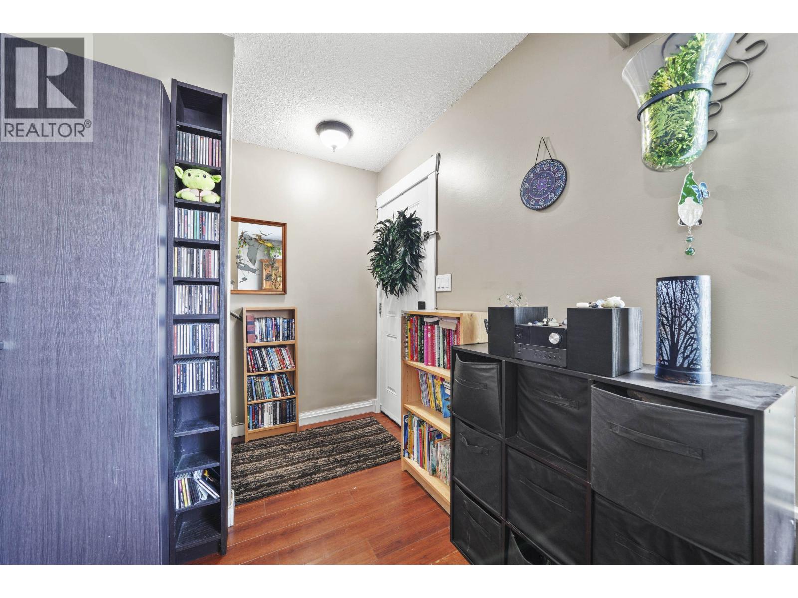 21532 Mayo Place Property Photo 13