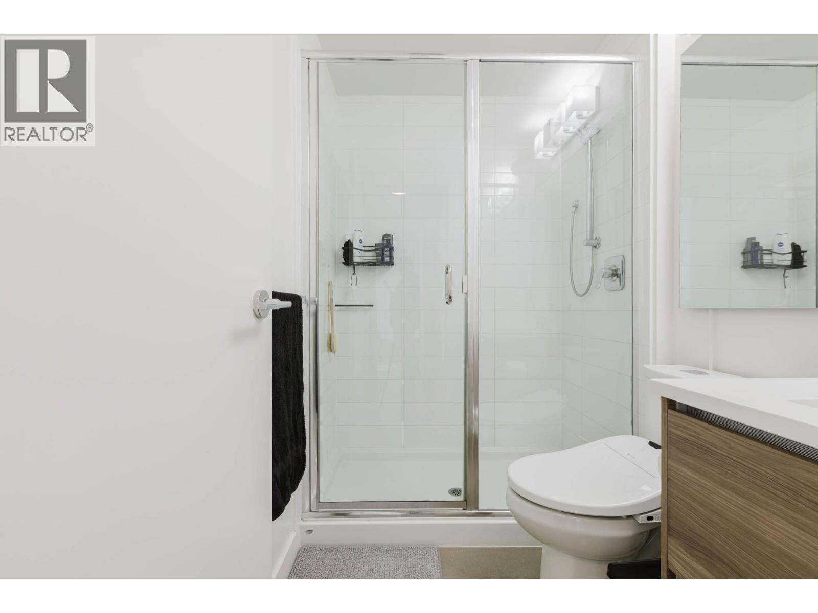909 8850 University Crescent Property Photo 13
