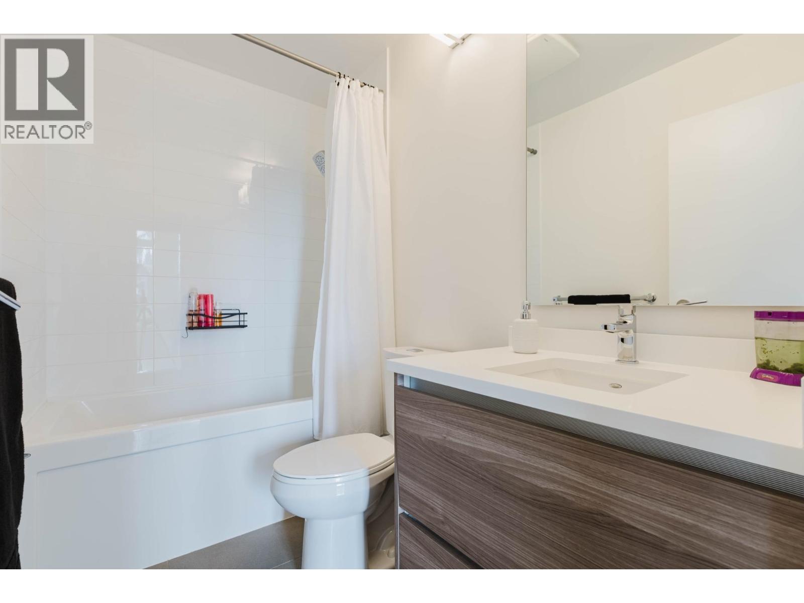 909 8850 University Crescent Property Photo 15