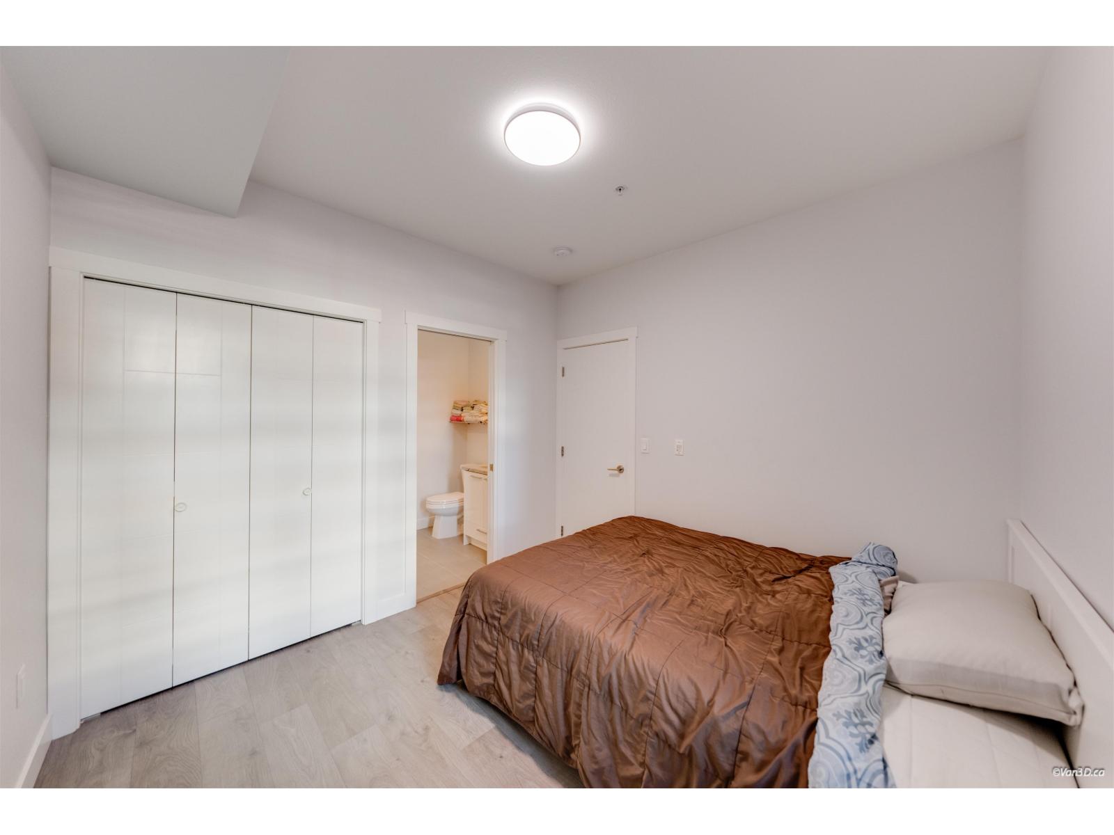 119 20696 Eastleigh Crescent Property Photo 6