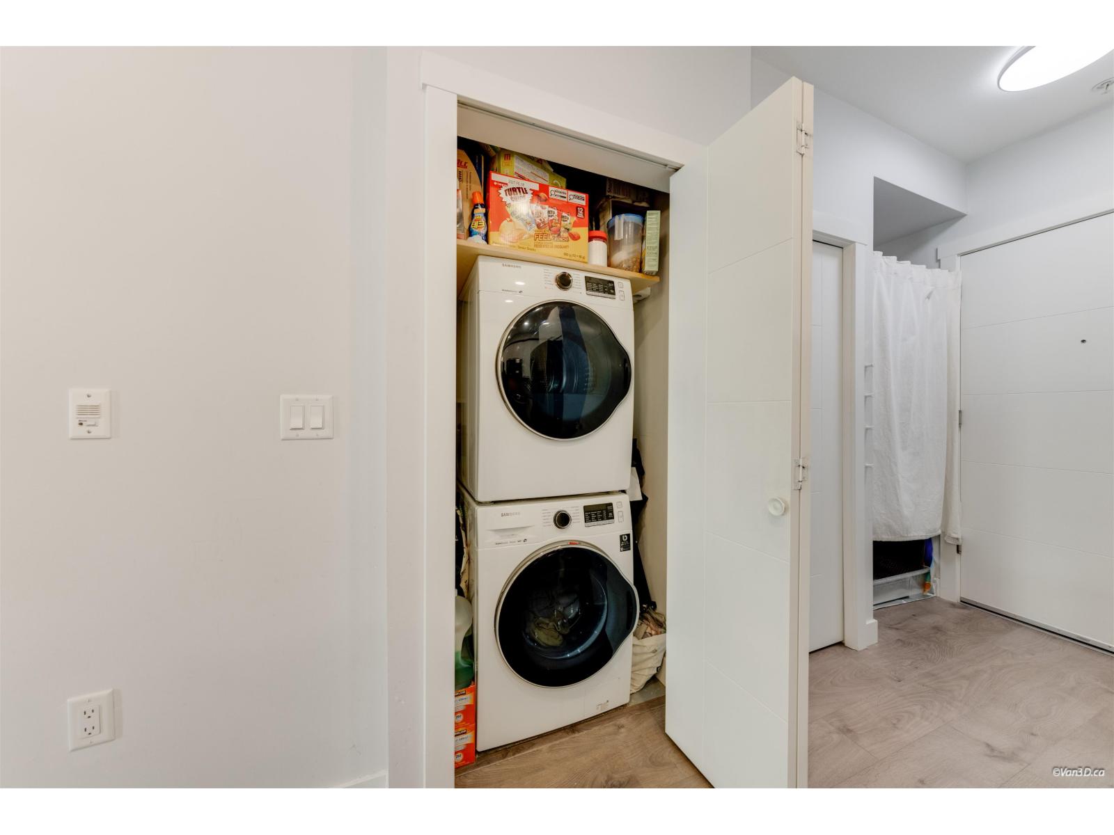 119 20696 Eastleigh Crescent Property Photo 22