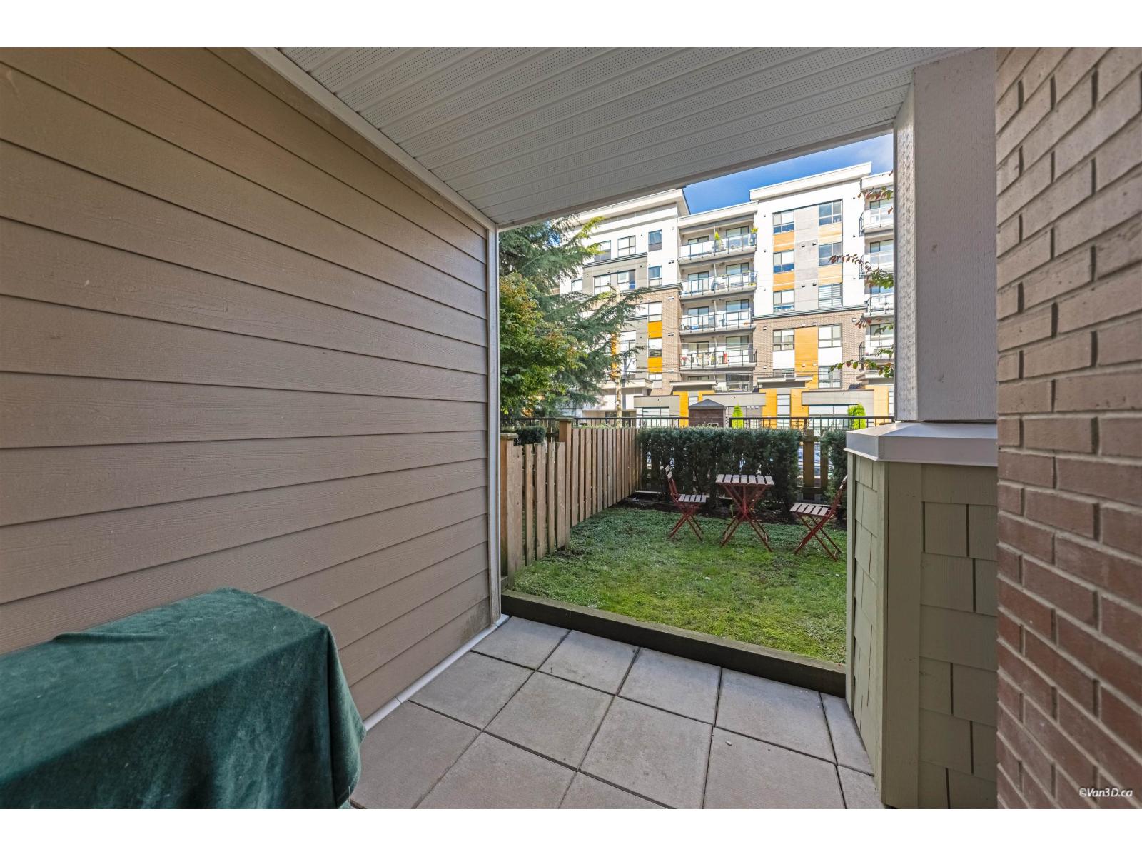 119 20696 Eastleigh Crescent Property Photo 23