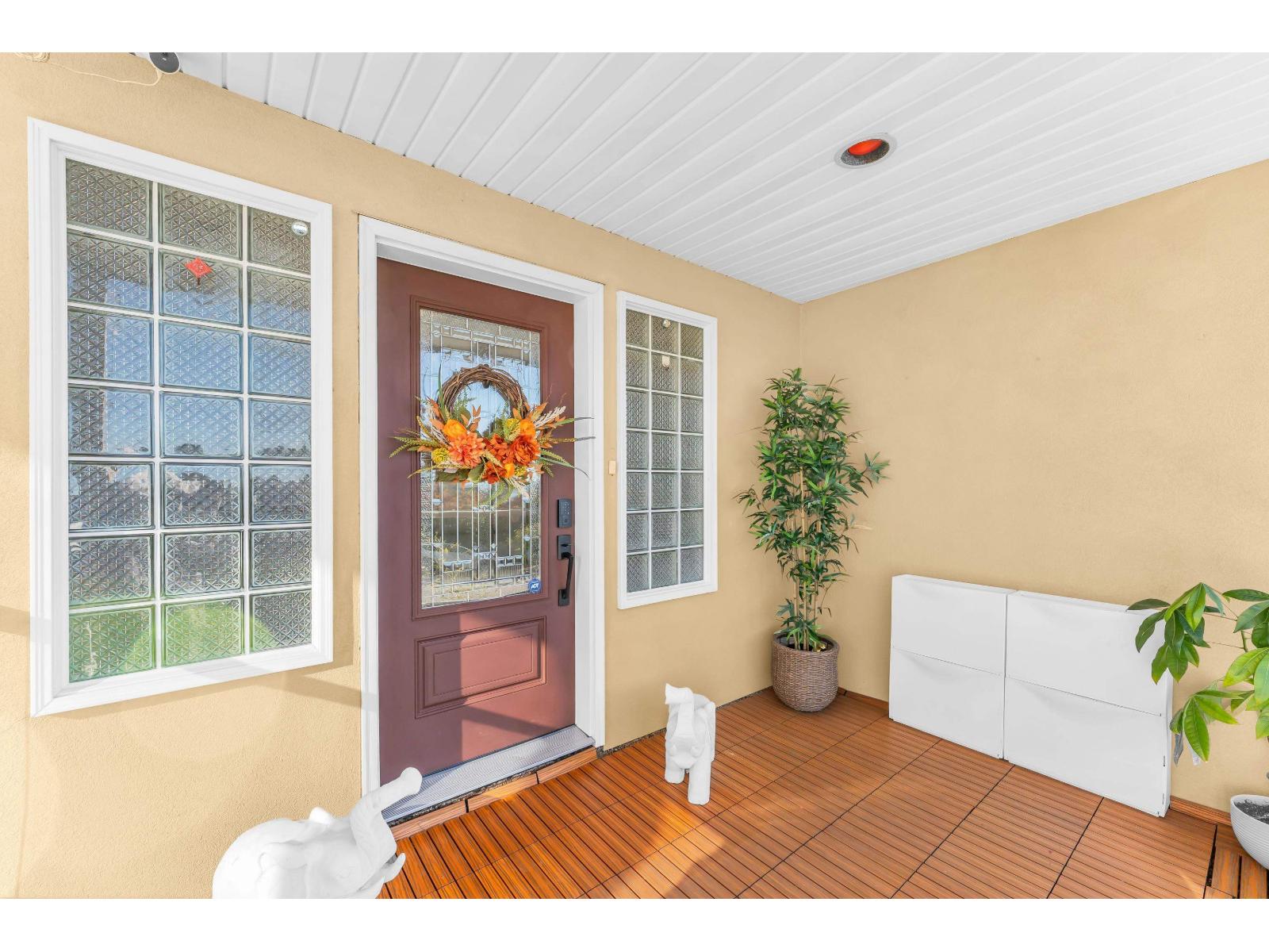 15535 Cliff Avenue Property Photo 2