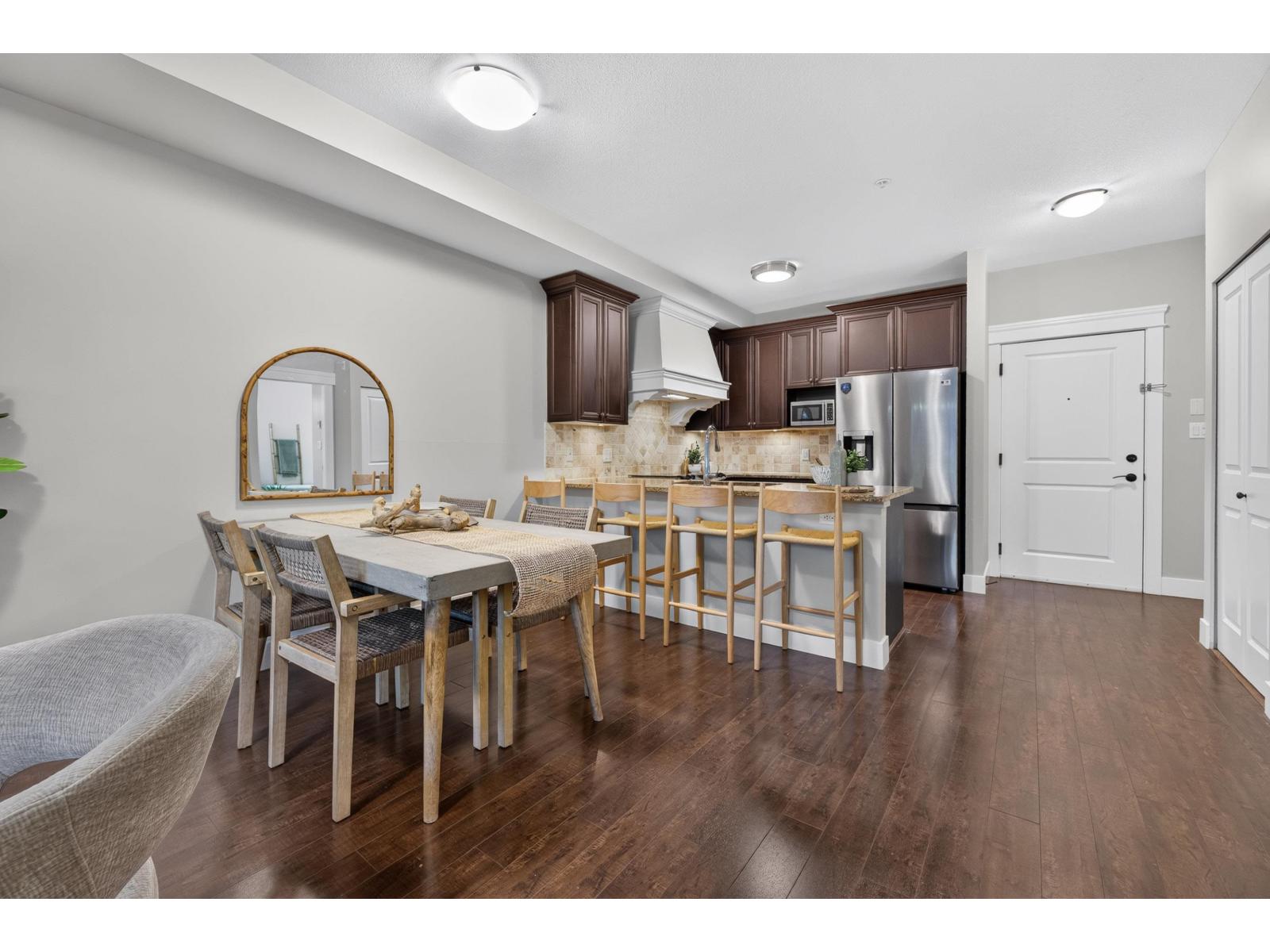 107 19530 65 Avenue Property Photo 11