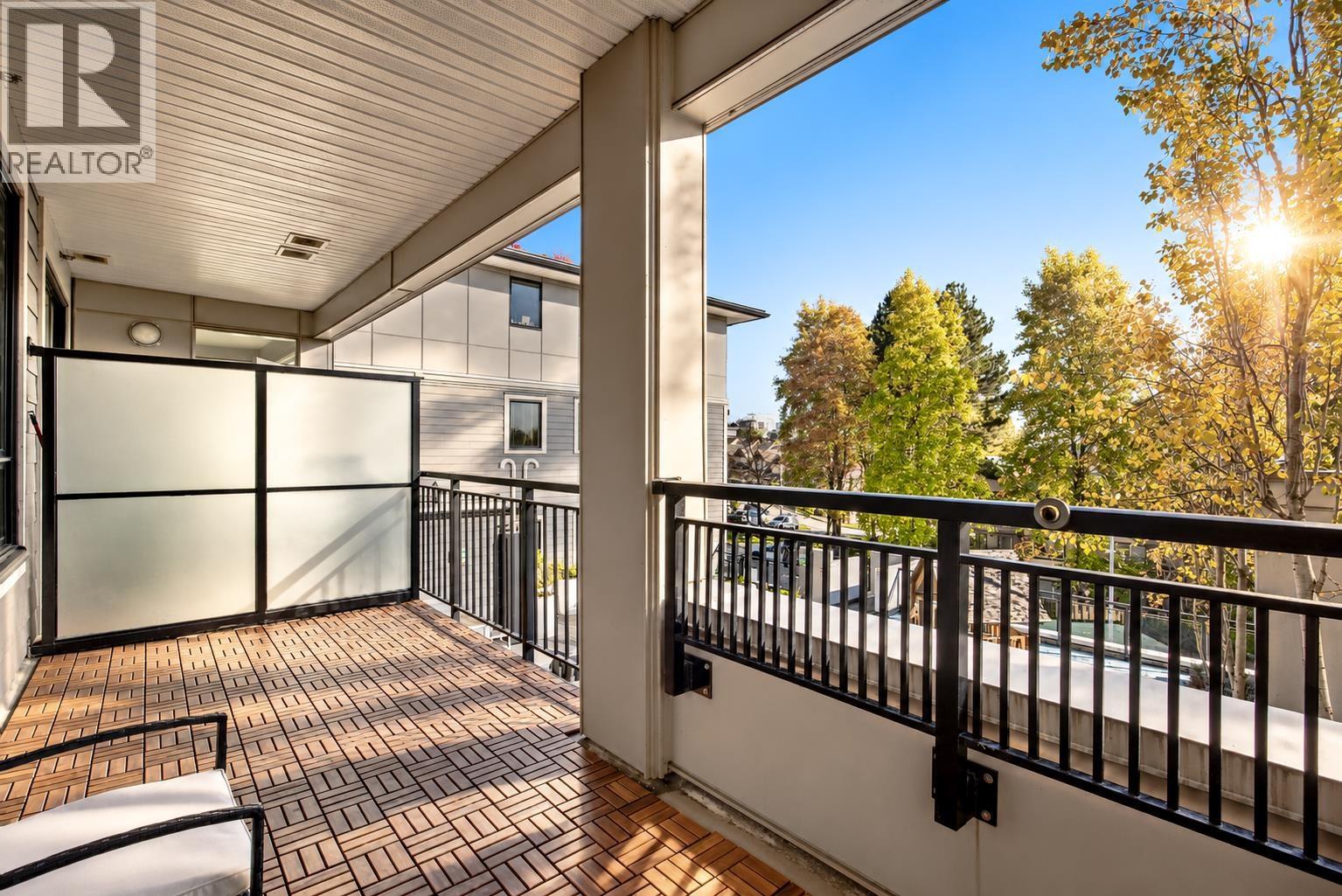 202 1306 Fifth Avenue Property Photo 6