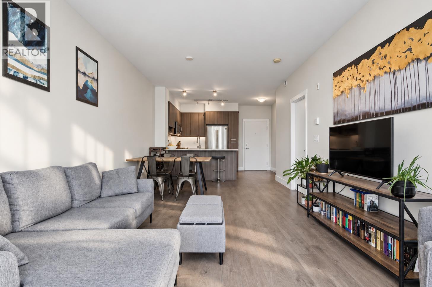 202 1306 Fifth Avenue Property Photo 13