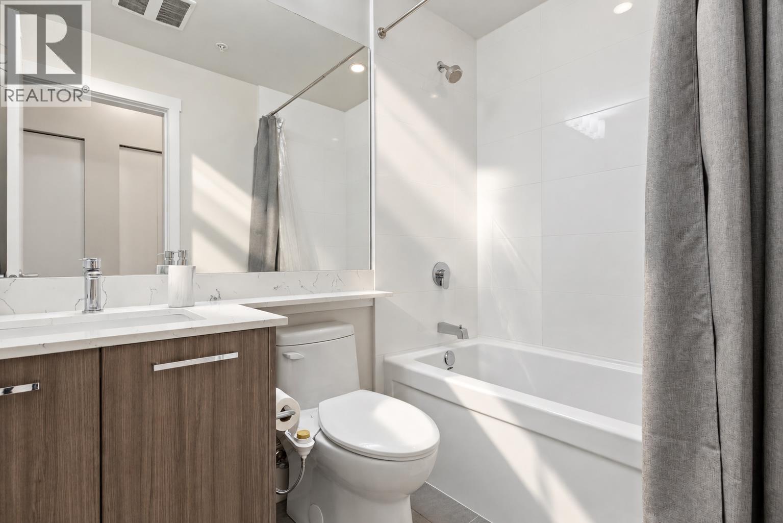202 1306 Fifth Avenue Property Photo 19